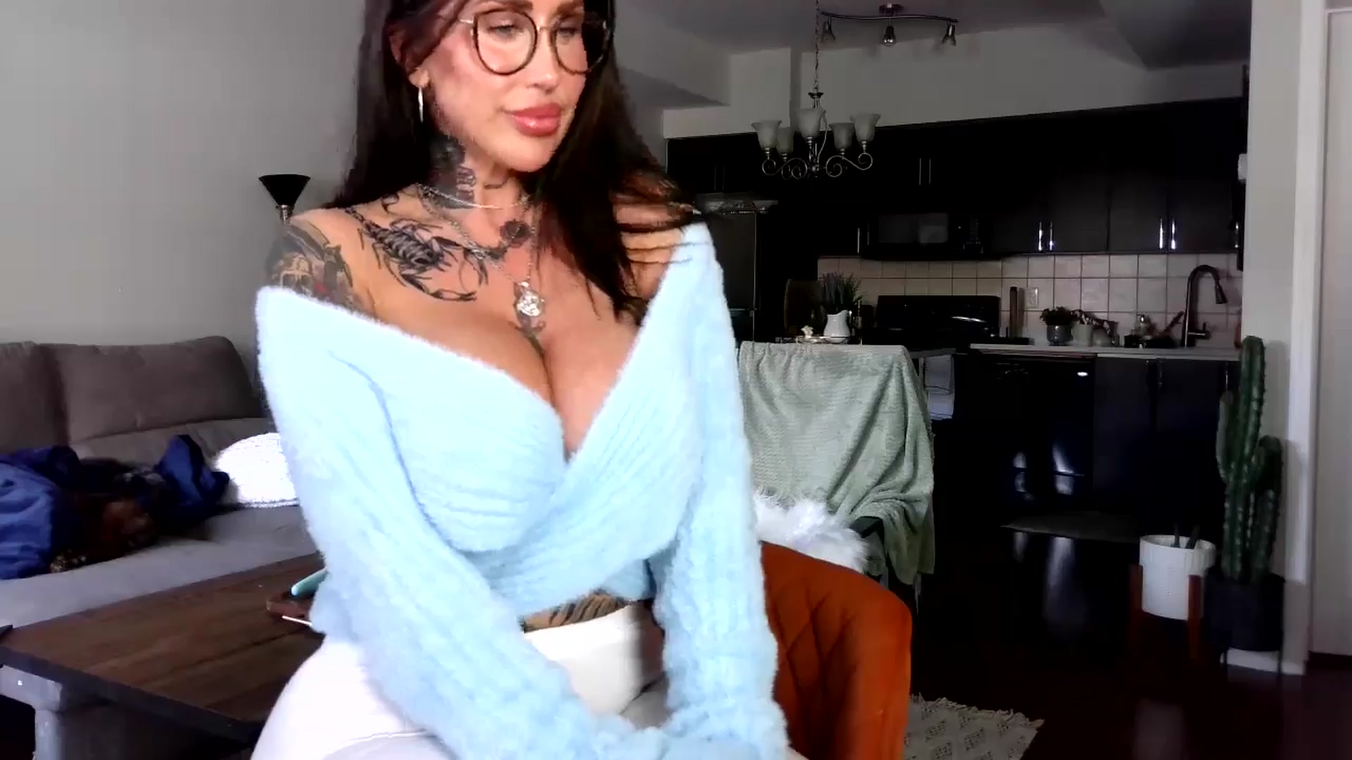 Gallery image thumbnail from Goldilicks's myfreecams stream on, 05/06/2024, 18:13 image 7 of 20