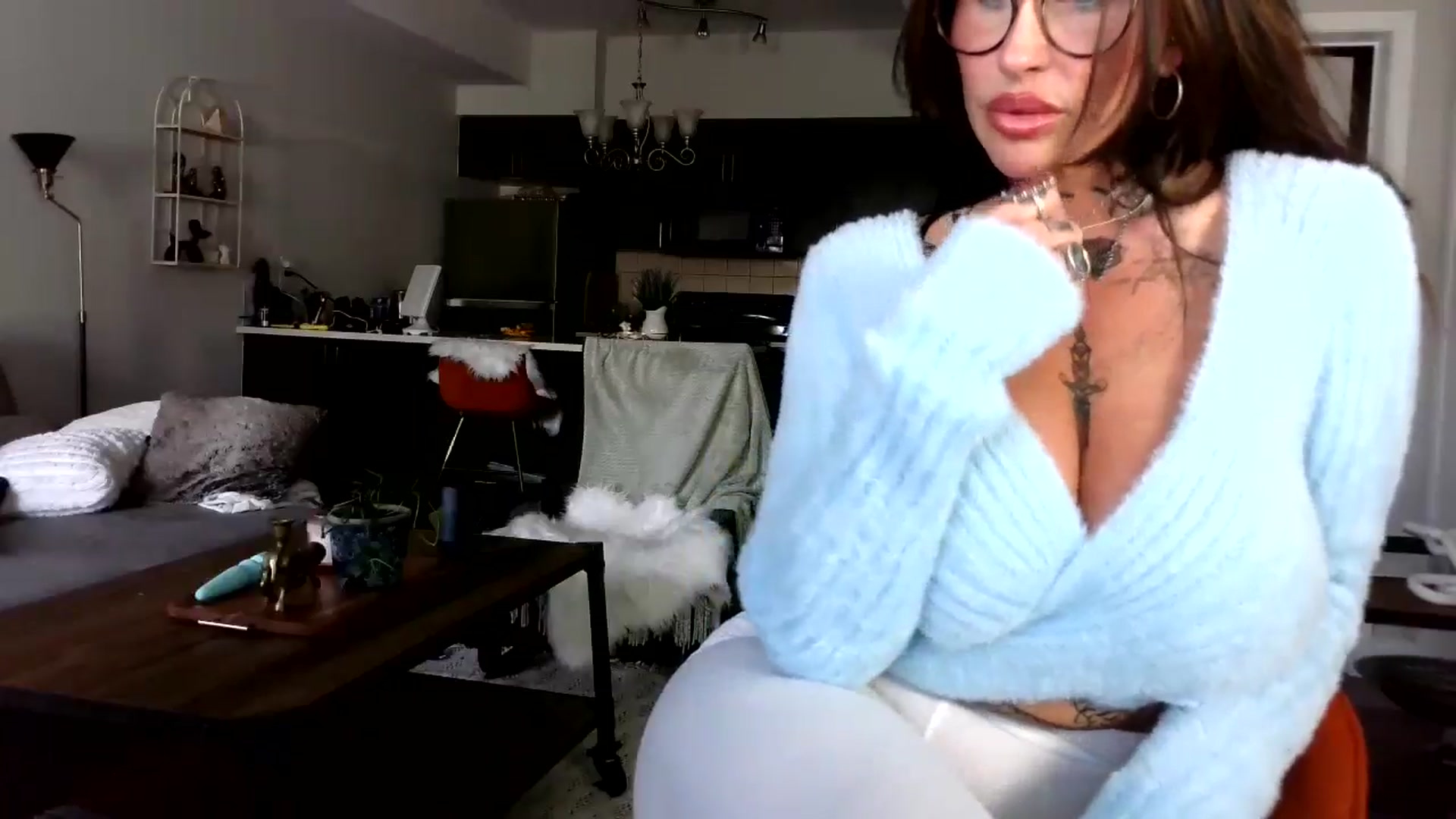 Gallery image thumbnail from Goldilicks's myfreecams stream on, 05/06/2024, 18:13 image 4 of 20