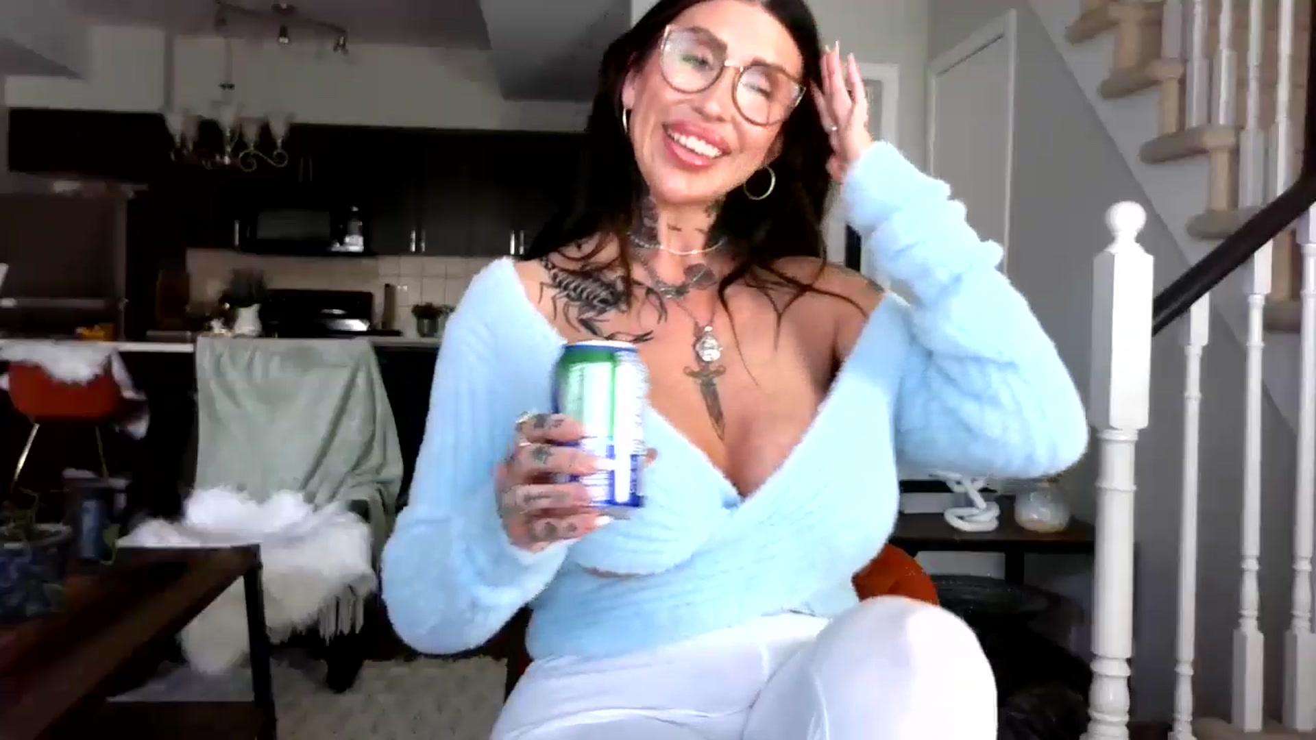 Gallery image thumbnail from Goldilicks's myfreecams stream on, 05/06/2024, 18:13 image 5 of 20