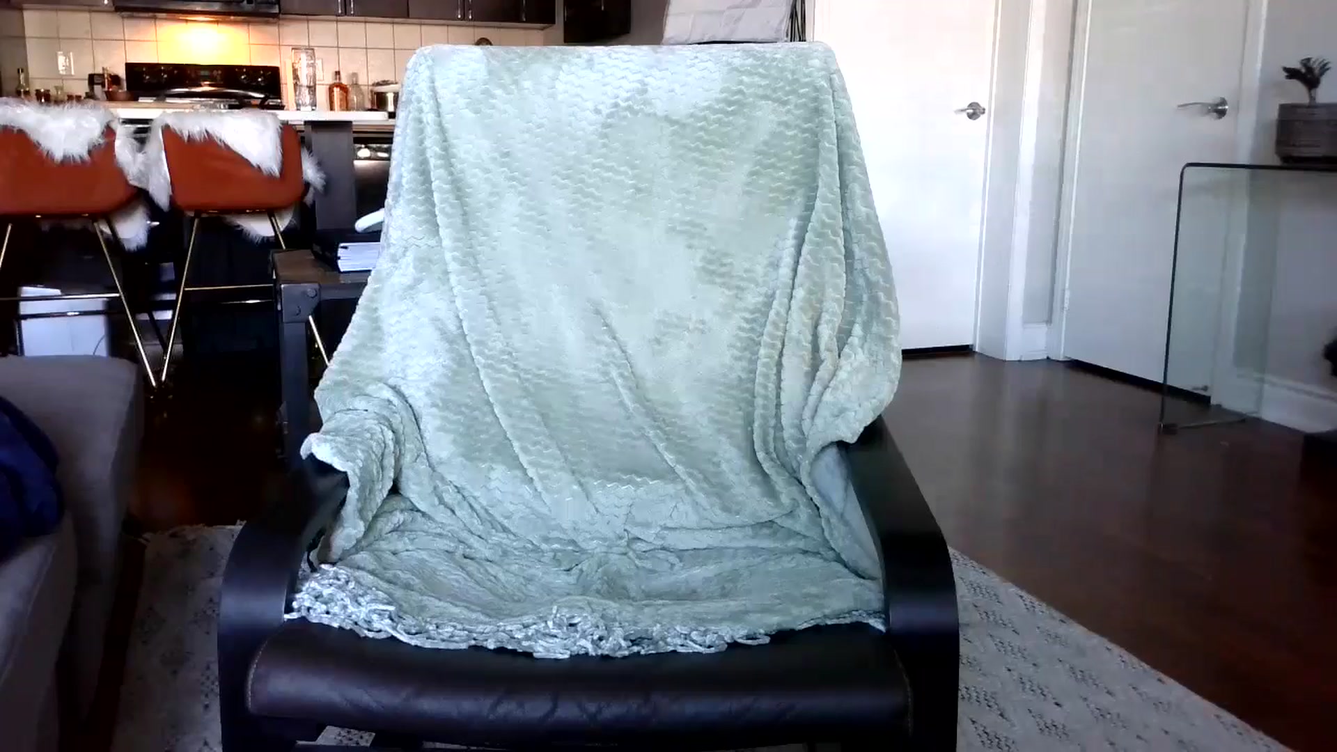 Gallery image thumbnail from Goldilicks's myfreecams stream on, 05/07/2024, 17:12 image 8 of 20