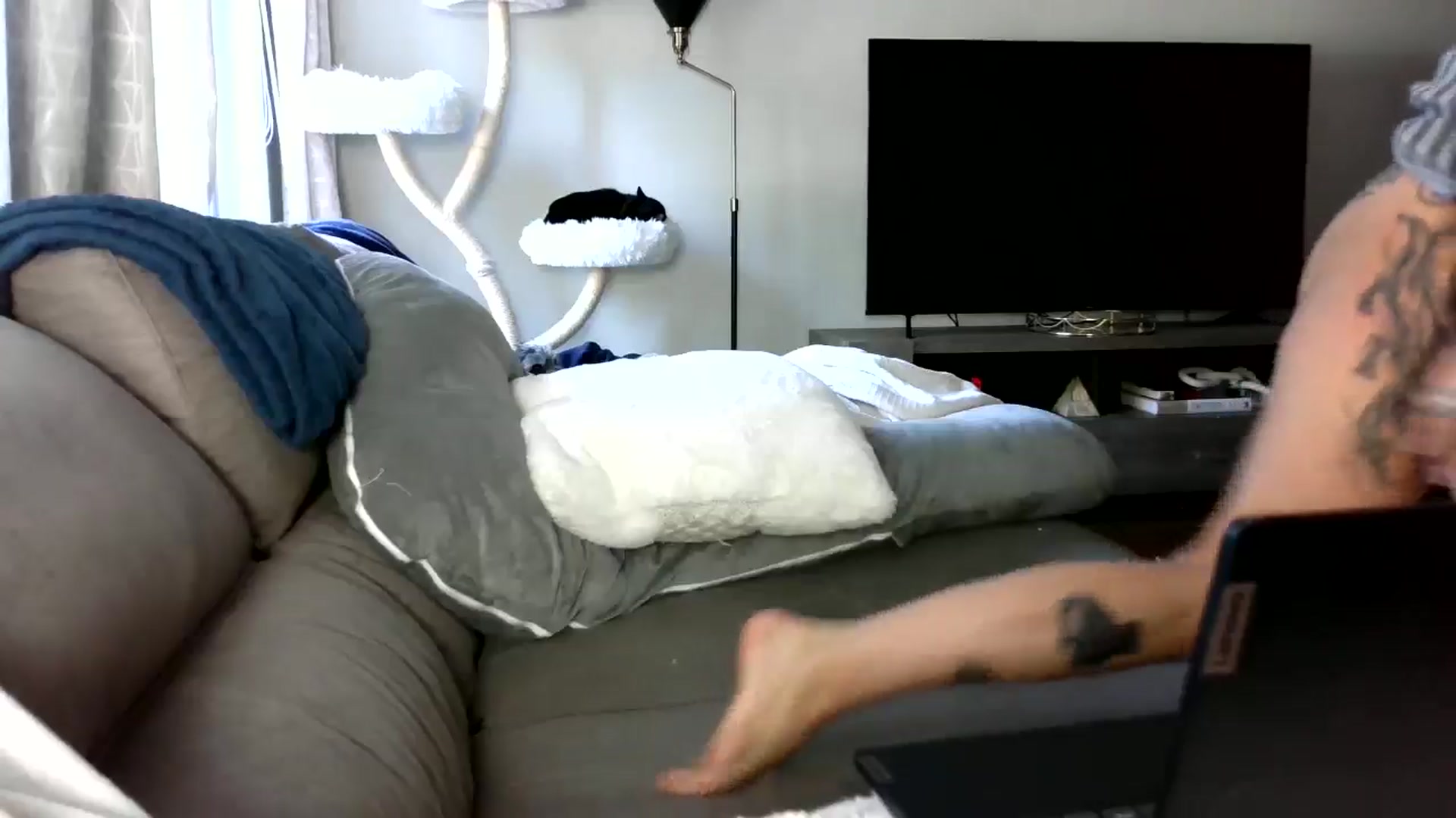 Gallery image thumbnail from Goldilicks's myfreecams stream on, 05/31/2024, 13:04 image 16 of 20