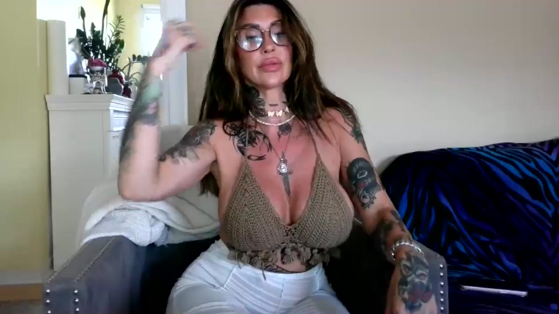Gallery image thumbnail from Goldilicks's myfreecams stream on, 07/07/2024, 20:44 image 13 of 20