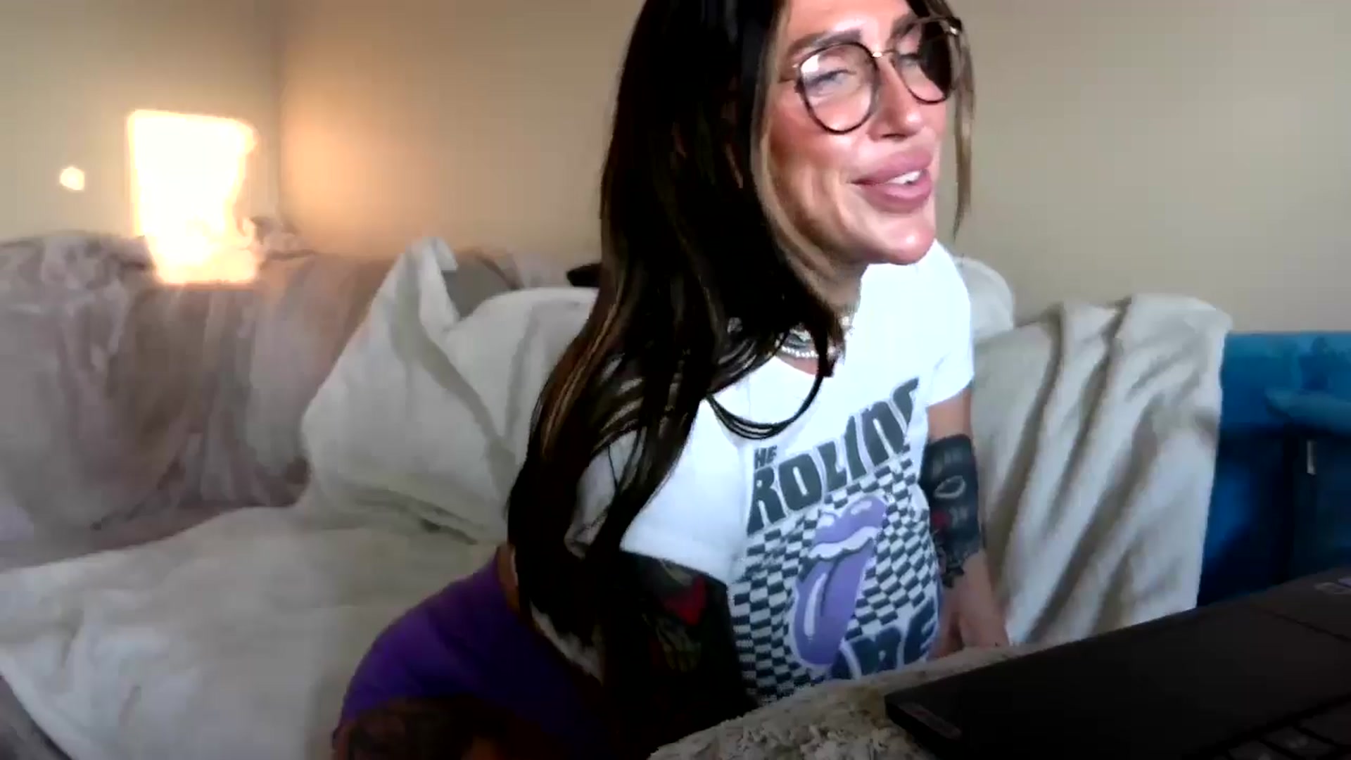 Gallery image thumbnail from Goldilicks's myfreecams stream on, 07/16/2024, 01:01 image 5 of 20