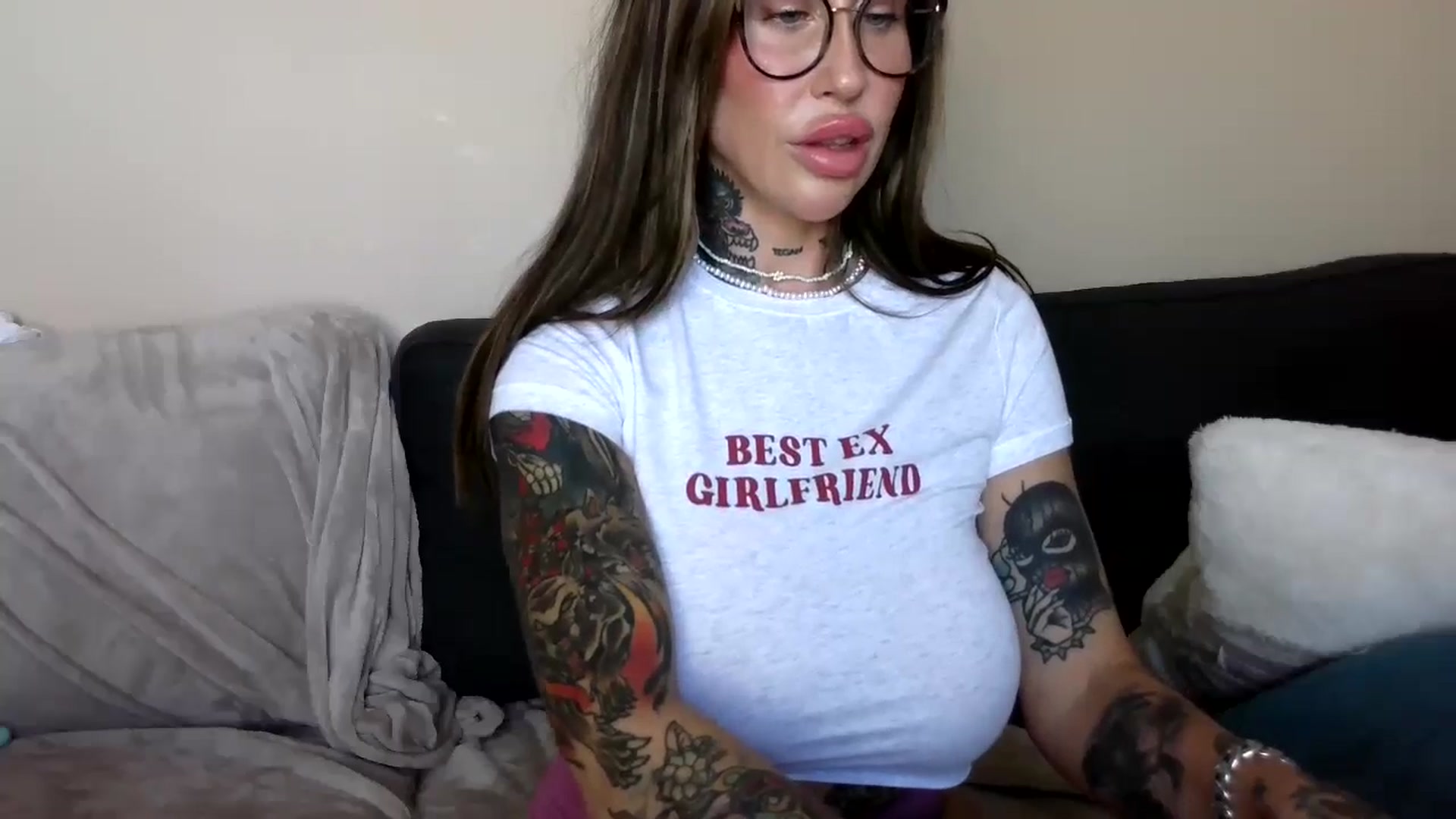 Gallery image thumbnail from Goldilicks's myfreecams stream on, 09/15/2024, 15:20 image 18 of 20