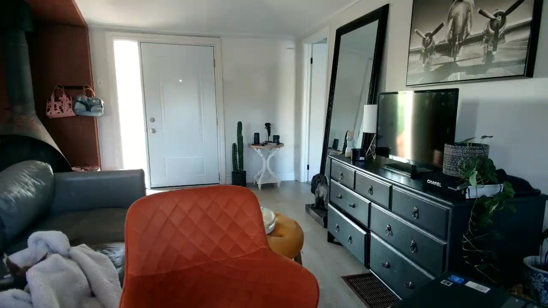Gallery image thumbnail from Goldilicks's myfreecams stream on, 05/15/2025, 23:43 image 6 of 20