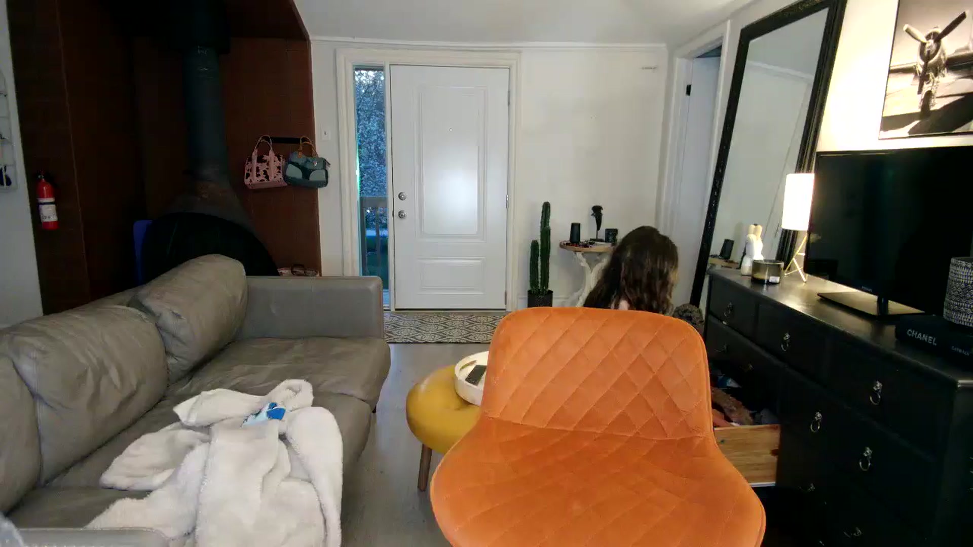Gallery image thumbnail from Goldilicks's myfreecams stream on, 05/16/2025, 01:47 image 5 of 20