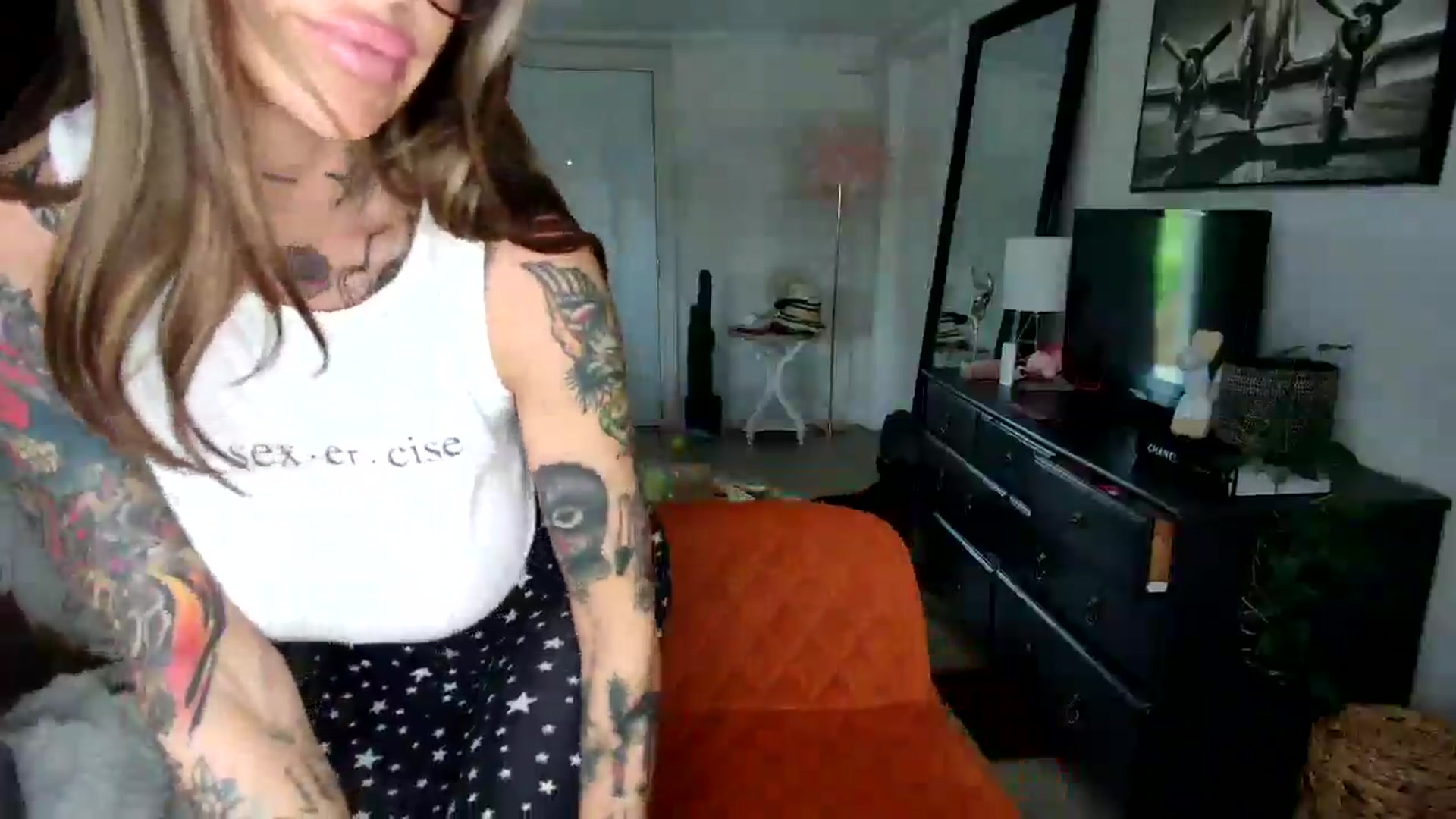 Gallery image thumbnail from Goldilicks's myfreecams stream on, 05/29/2025, 19:44 image 14 of 20