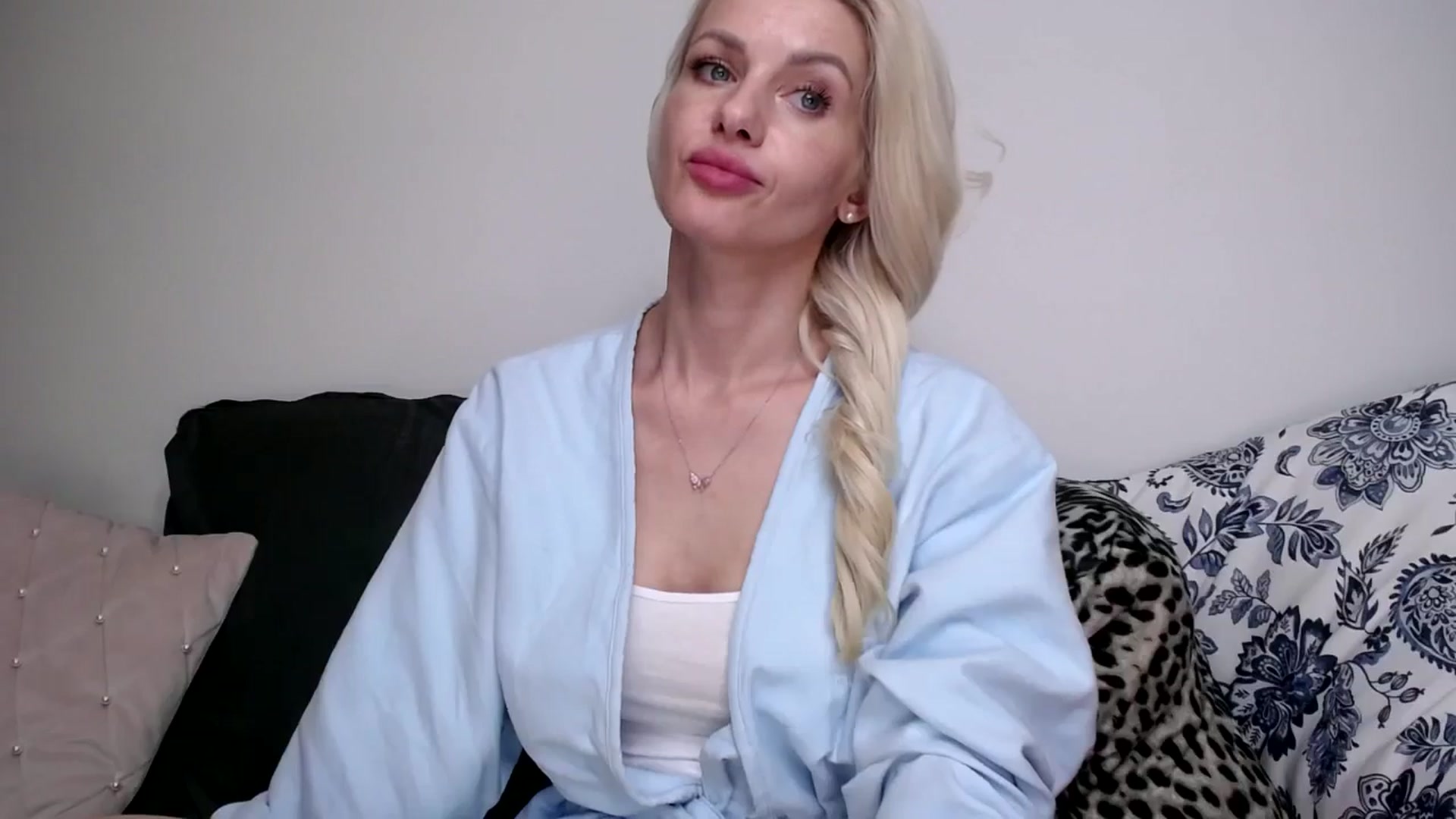 Gallery image thumbnail from GoldySun's myfreecams stream on, 07/19/2025, 21:21 image 10 of 20
