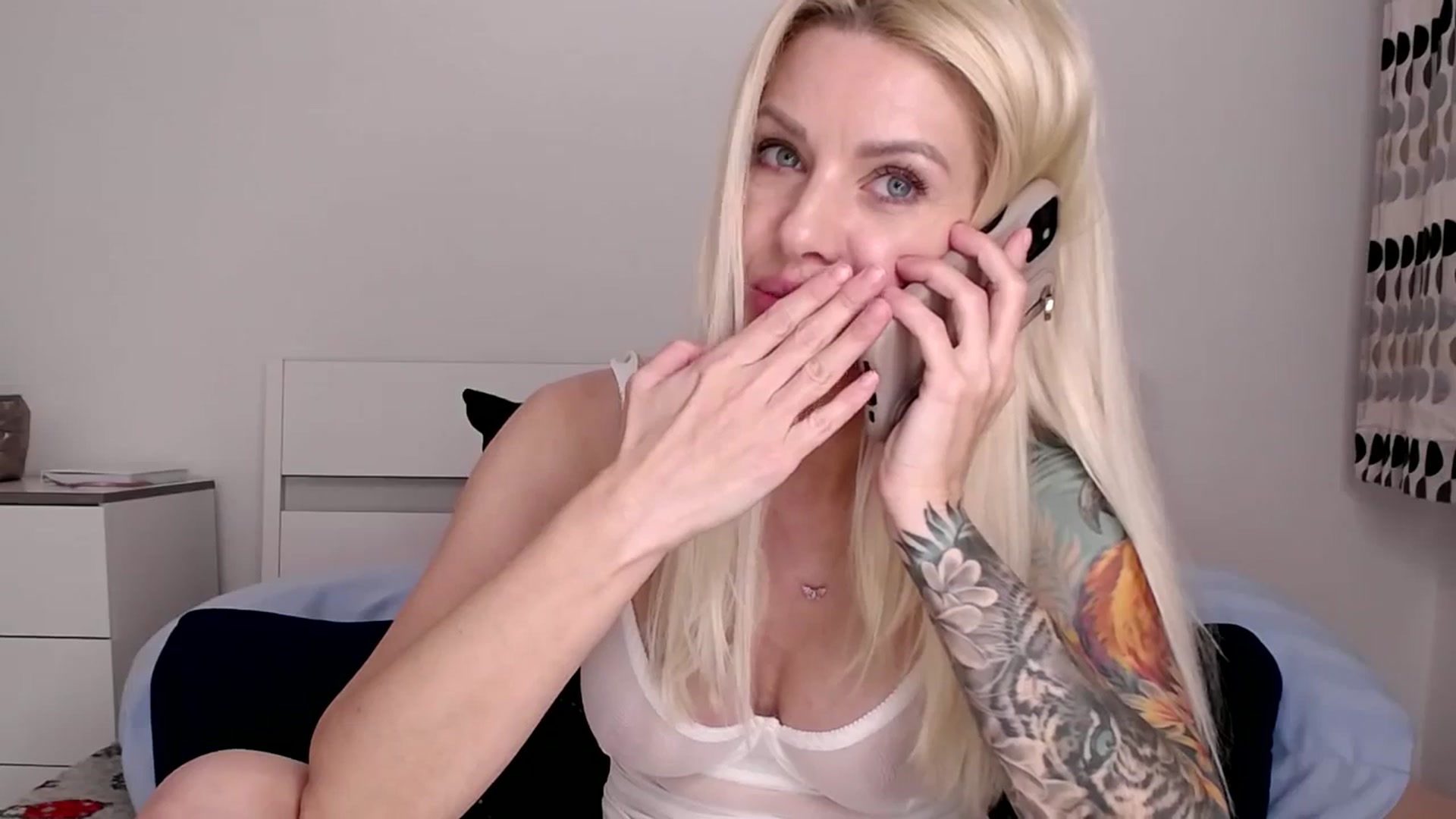 Gallery image thumbnail from GoldySun's myfreecams stream on, 11/16/2025, 18:25 image 19 of 20