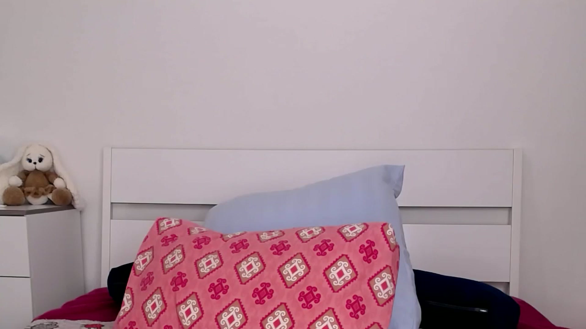 Gallery image thumbnail from GoldySun's myfreecams stream on, 11/26/2025, 20:34 image 2 of 20