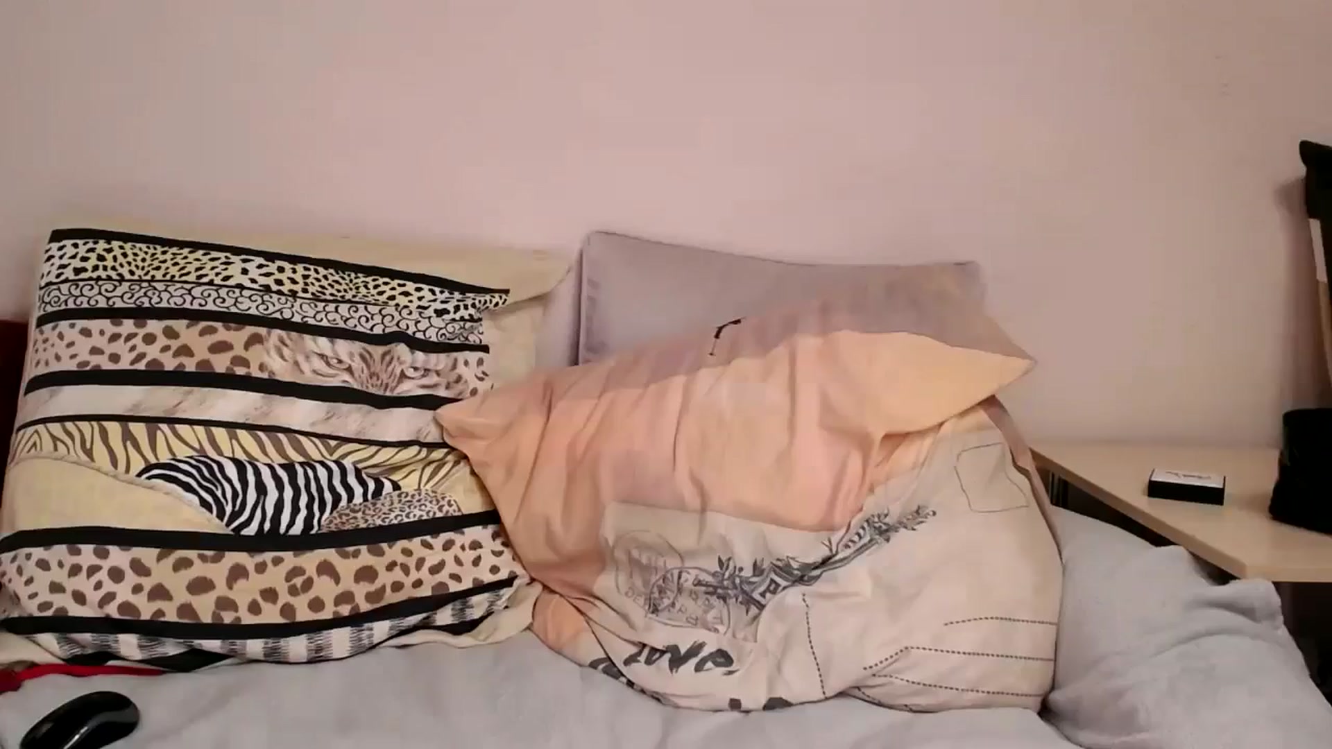 Gallery image thumbnail from GoldySun's myfreecams stream on, 12/30/2025, 08:39 image 17 of 20