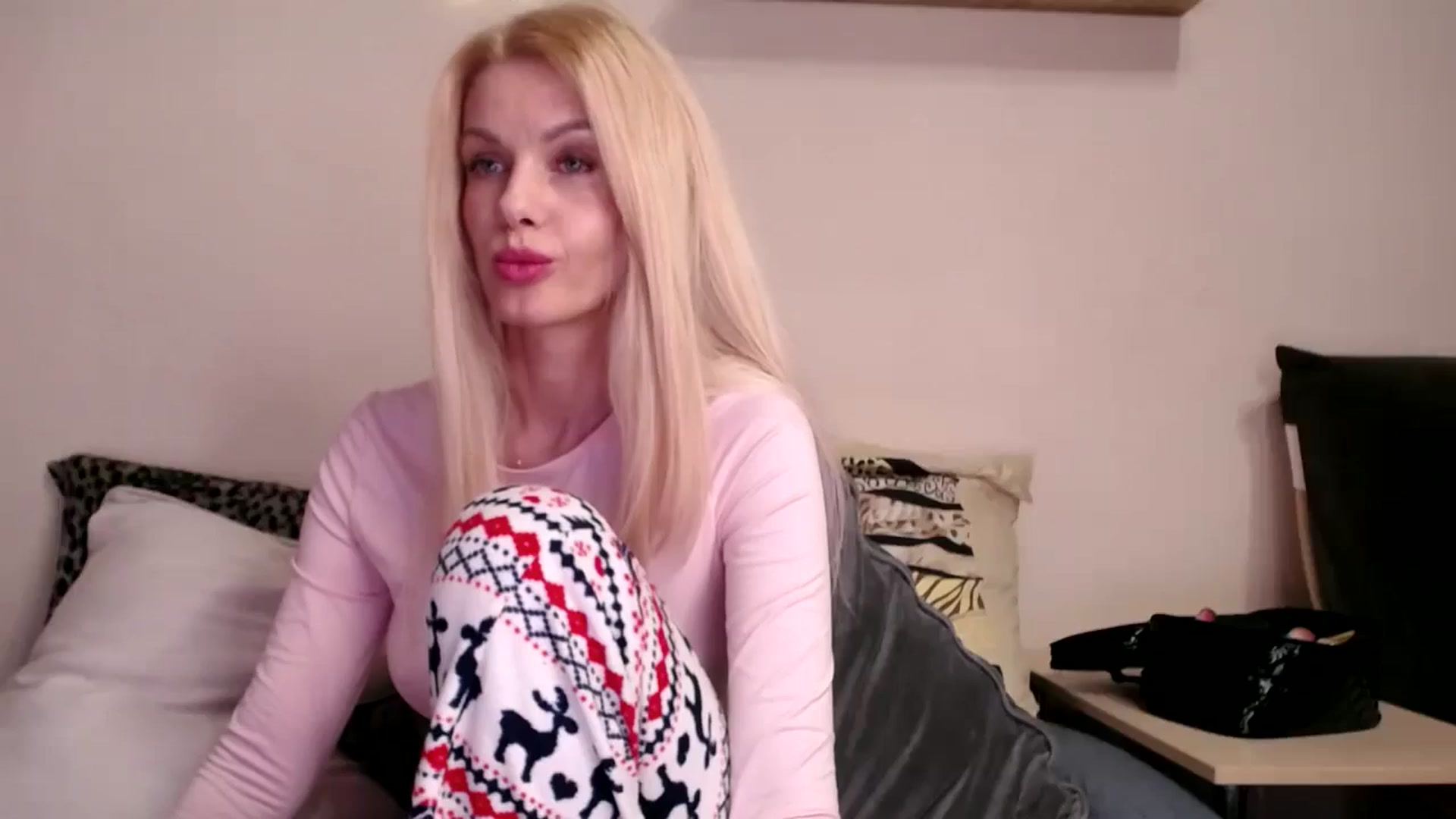 Gallery image thumbnail from GoldySun's myfreecams stream on, 01/09/2026, 19:30 image 16 of 20