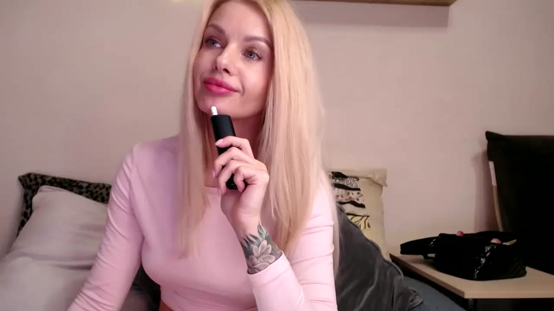 Gallery image thumbnail from GoldySun's myfreecams stream on, 01/09/2026, 19:30 image 3 of 20