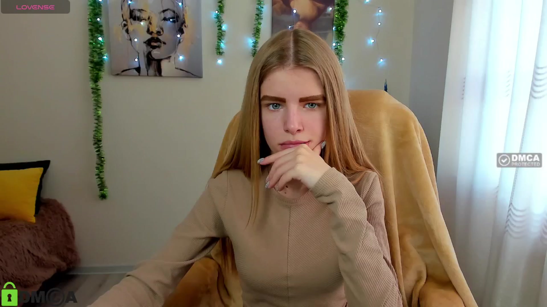 Gallery image thumbnail from Goldy_Emma's myfreecams stream on, 12/30/2024, 10:09 image 2 of 20