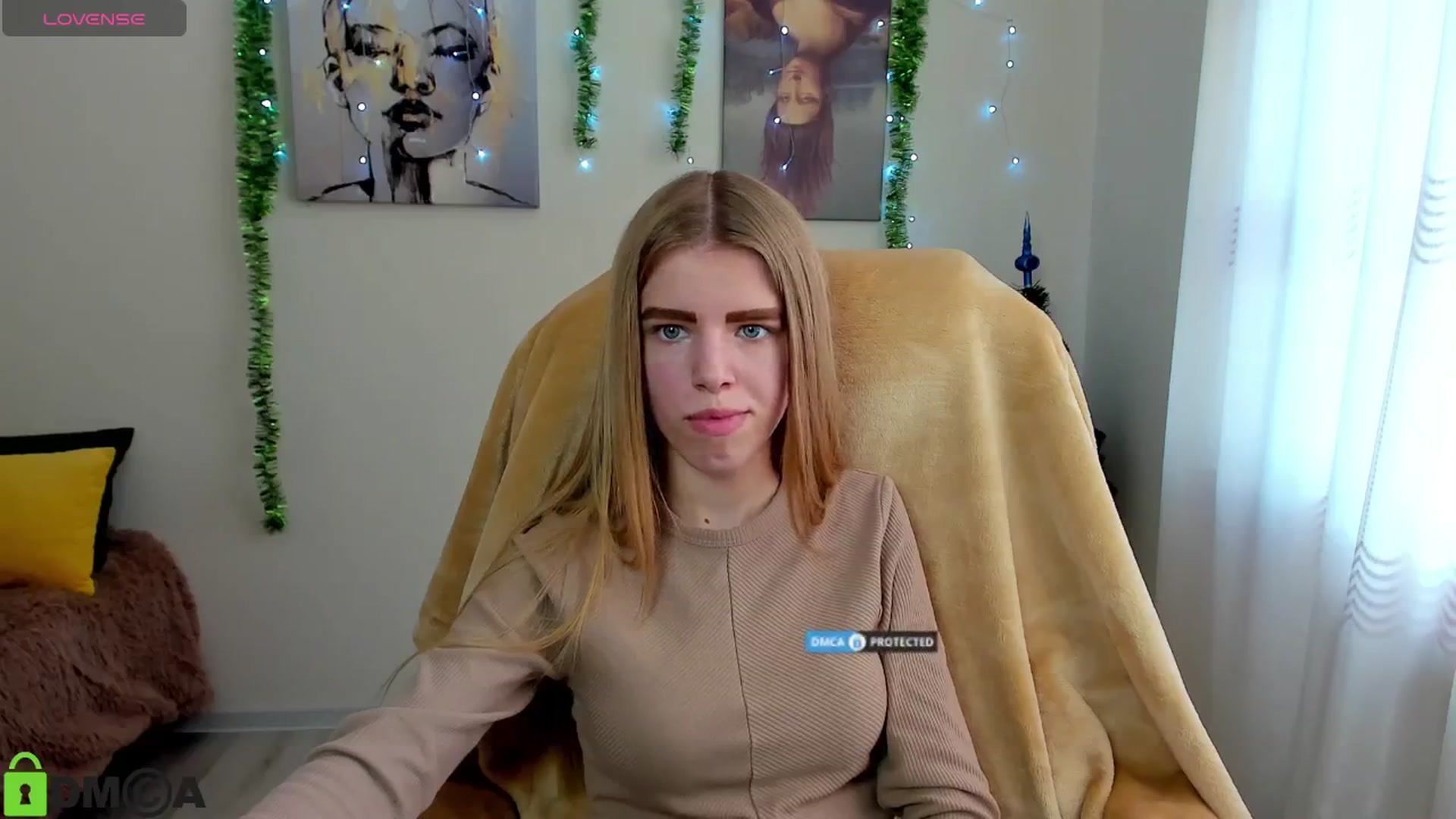 Gallery image thumbnail from Goldy_Emma's myfreecams stream on, 12/30/2024, 10:09 image 18 of 20