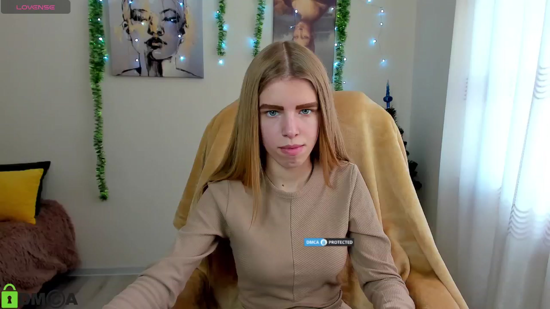 Gallery image thumbnail from Goldy_Emma's myfreecams stream on, 12/30/2024, 10:09 image 1 of 20
