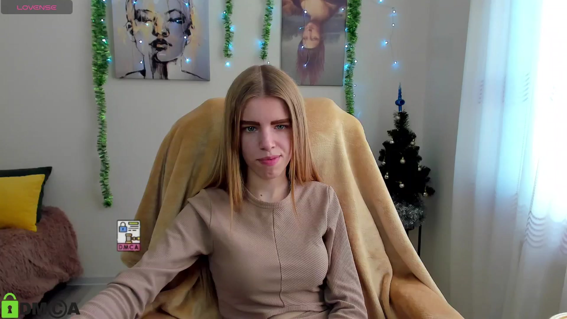 Gallery image thumbnail from Goldy_Emma's myfreecams stream on, 12/30/2024, 11:30 image 5 of 20