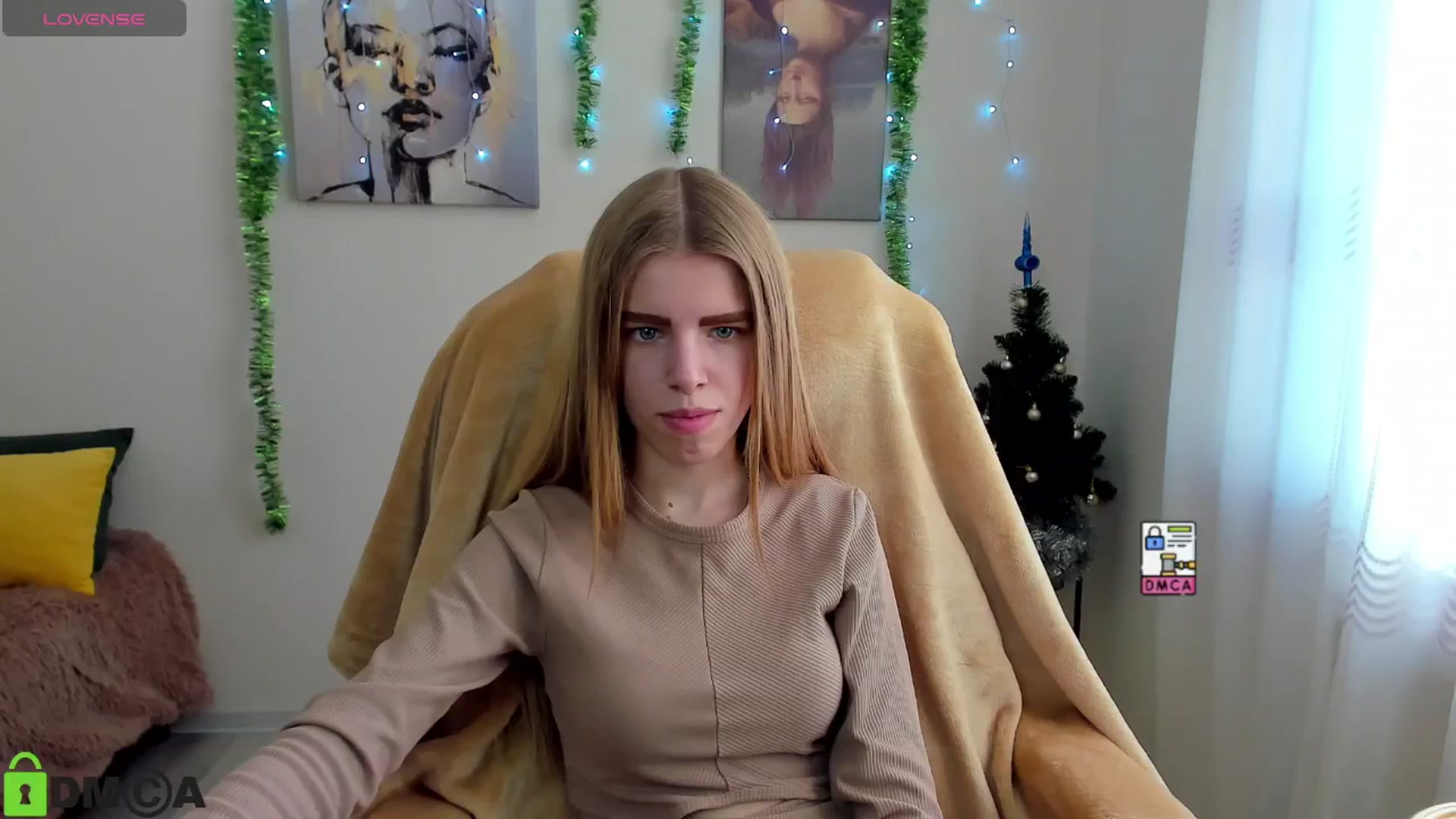 Gallery image thumbnail from Goldy_Emma's myfreecams stream on, 12/30/2024, 11:30 image 6 of 20