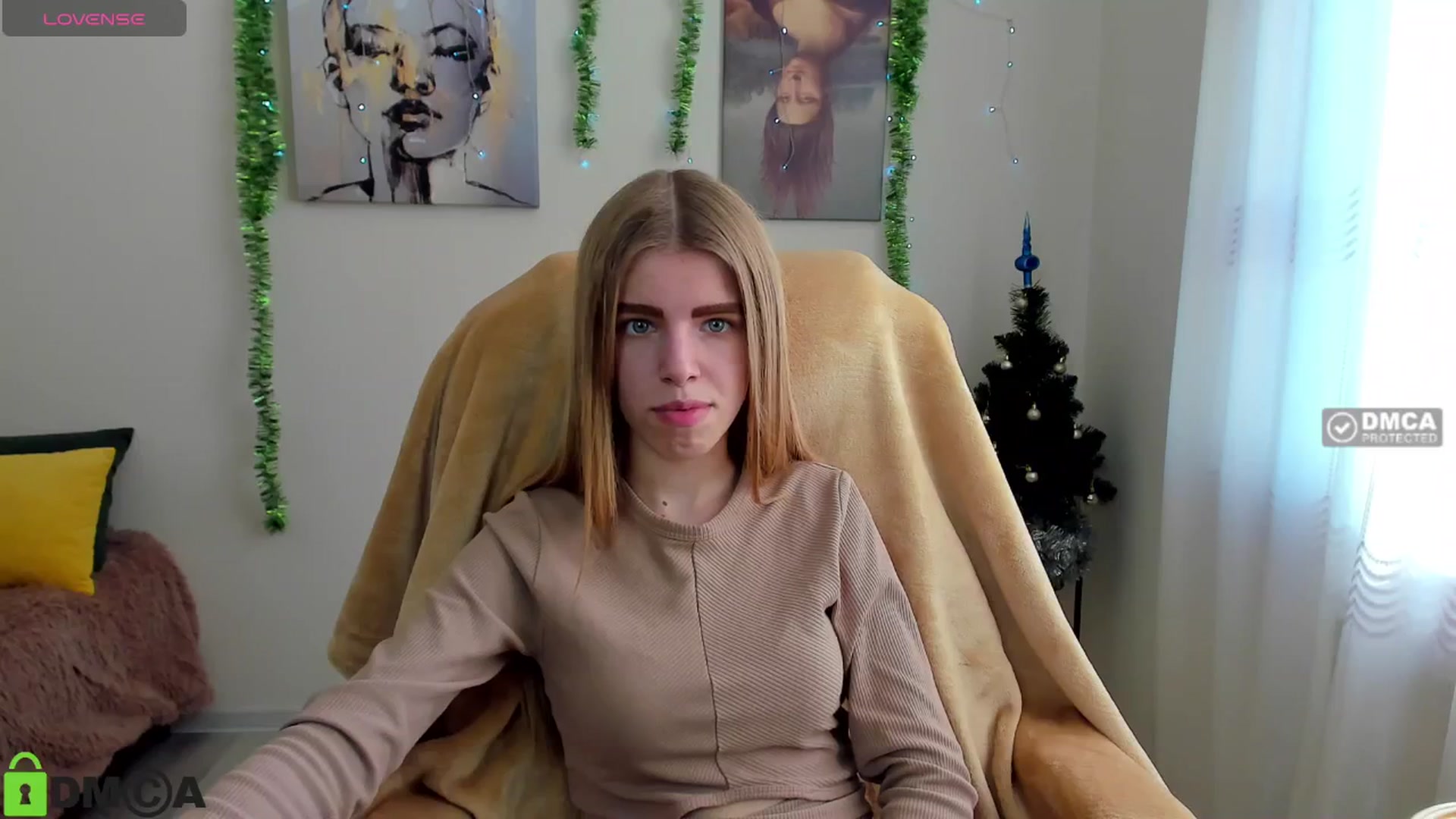 Gallery image thumbnail from Goldy_Emma's myfreecams stream on, 12/30/2024, 11:30 image 8 of 20