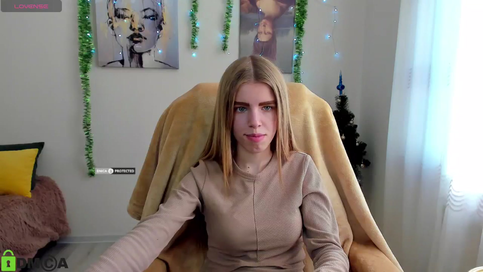 Gallery image thumbnail from Goldy_Emma's myfreecams stream on, 12/30/2024, 11:30 image 10 of 20