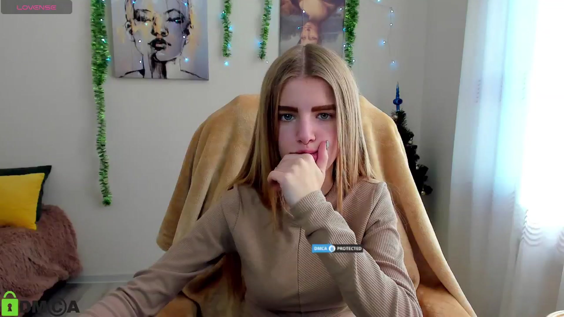 Gallery image thumbnail from Goldy_Emma's myfreecams stream on, 12/30/2024, 11:30 image 12 of 20