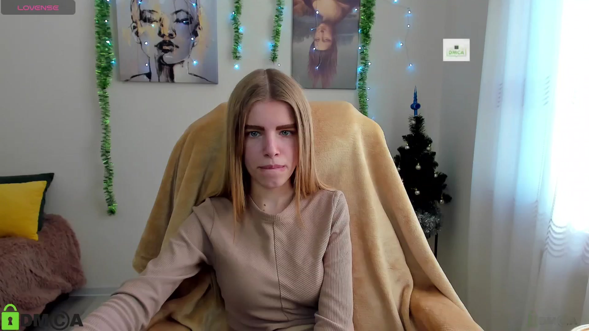 Gallery image thumbnail from Goldy_Emma's myfreecams stream on, 12/30/2024, 11:30 image 7 of 20