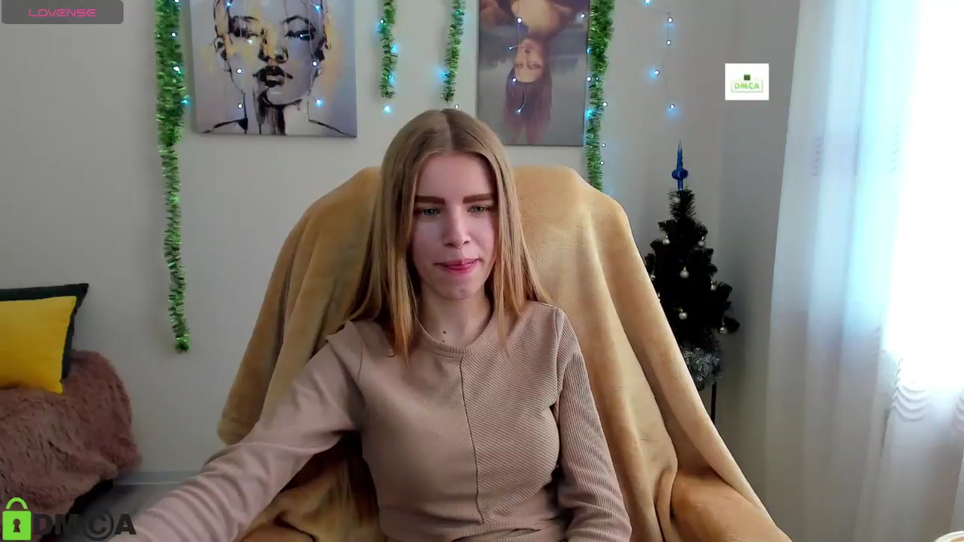 Gallery image thumbnail from Goldy_Emma's myfreecams stream on, 12/30/2024, 11:30 image 16 of 20