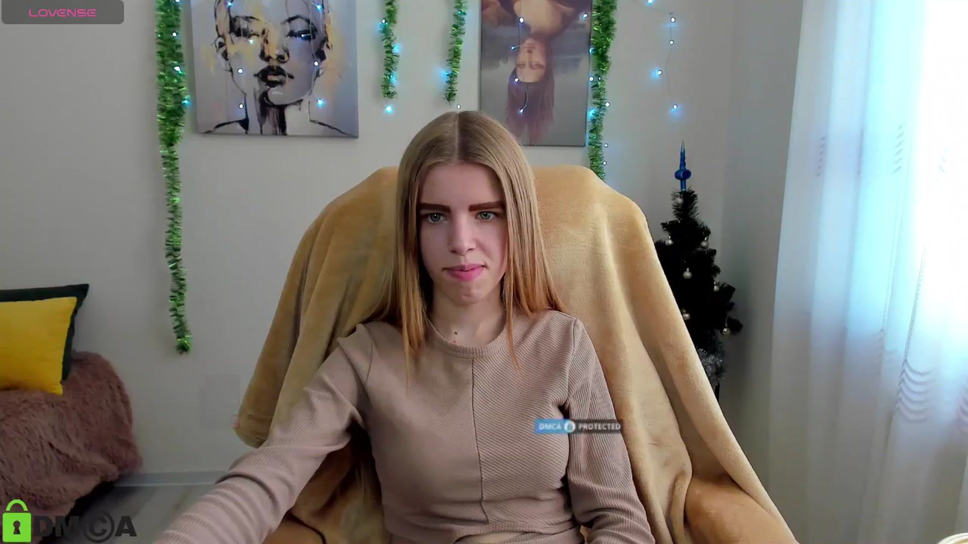 Gallery image thumbnail from Goldy_Emma's myfreecams stream on, 12/30/2024, 11:30 image 3 of 20