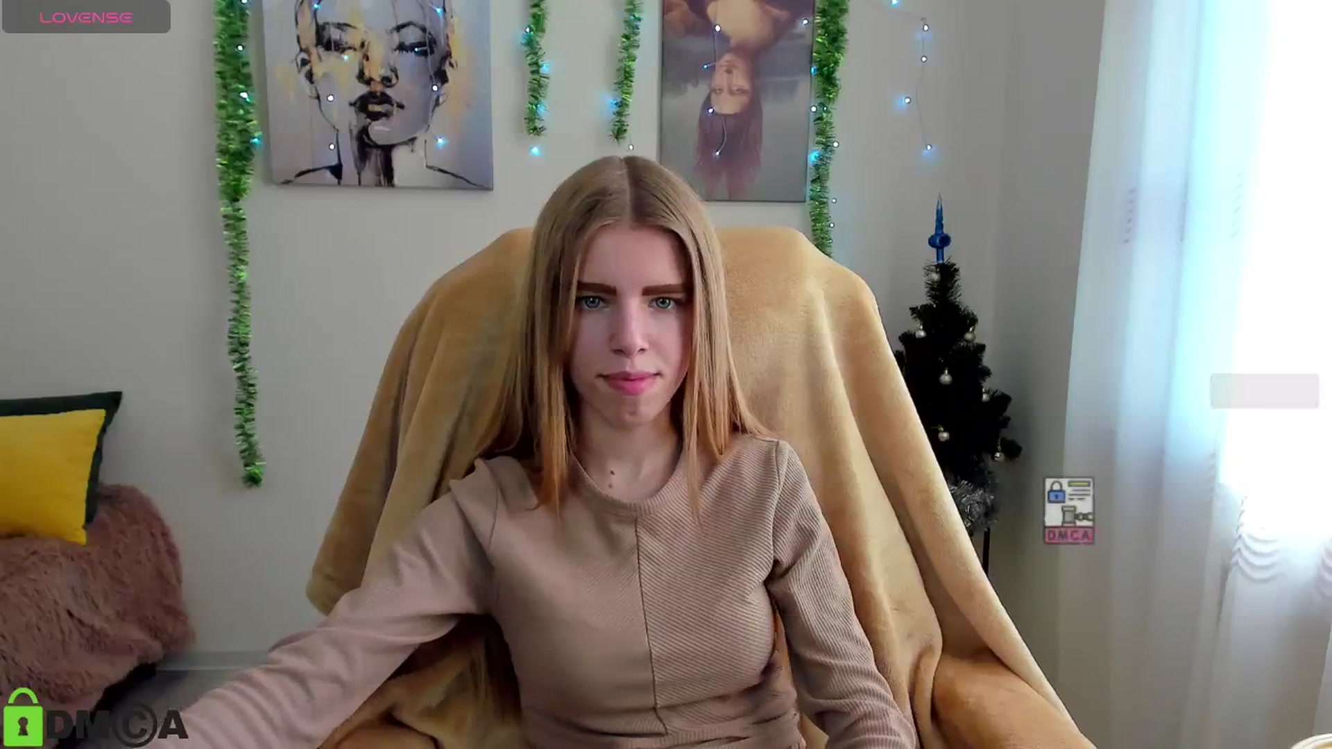Gallery image thumbnail from Goldy_Emma's myfreecams stream on, 12/30/2024, 11:30 image 17 of 20