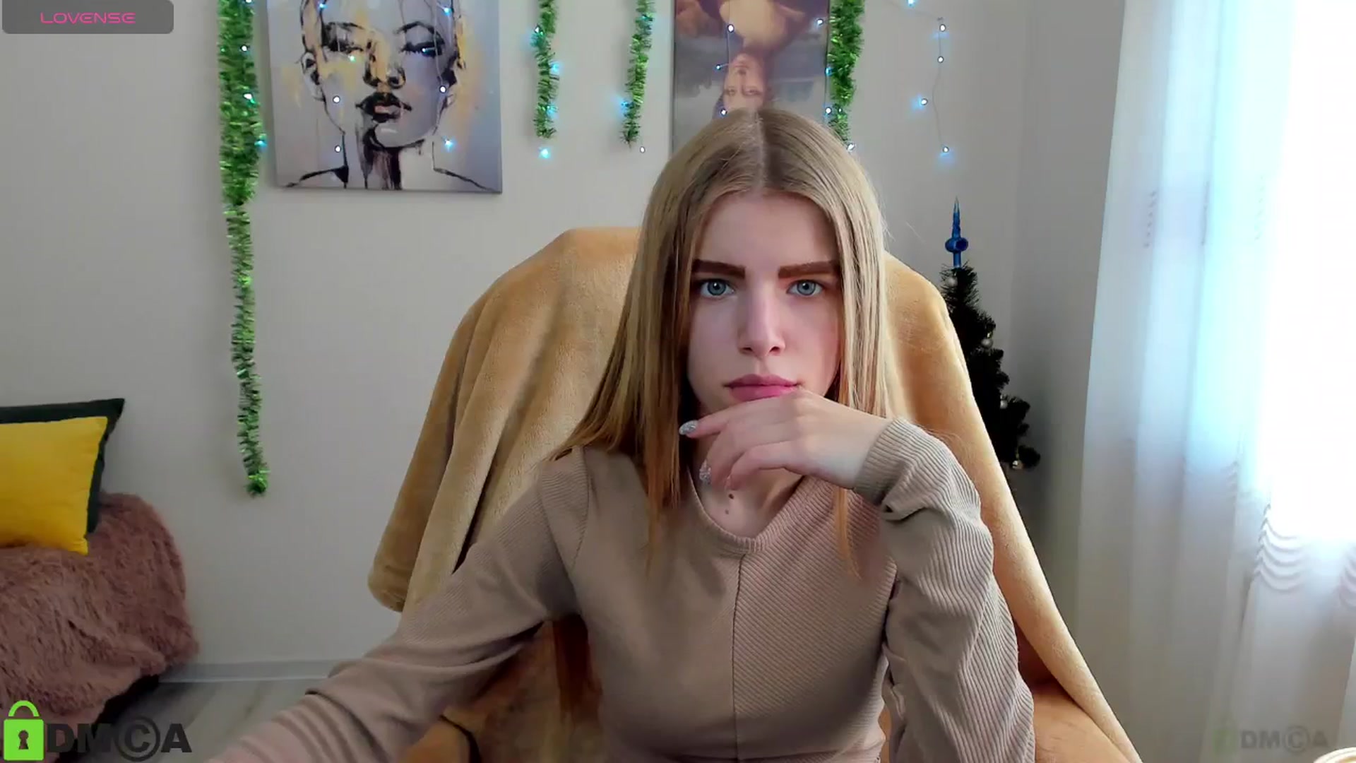 Gallery image thumbnail from Goldy_Emma's myfreecams stream on, 12/30/2024, 11:30 image 9 of 20