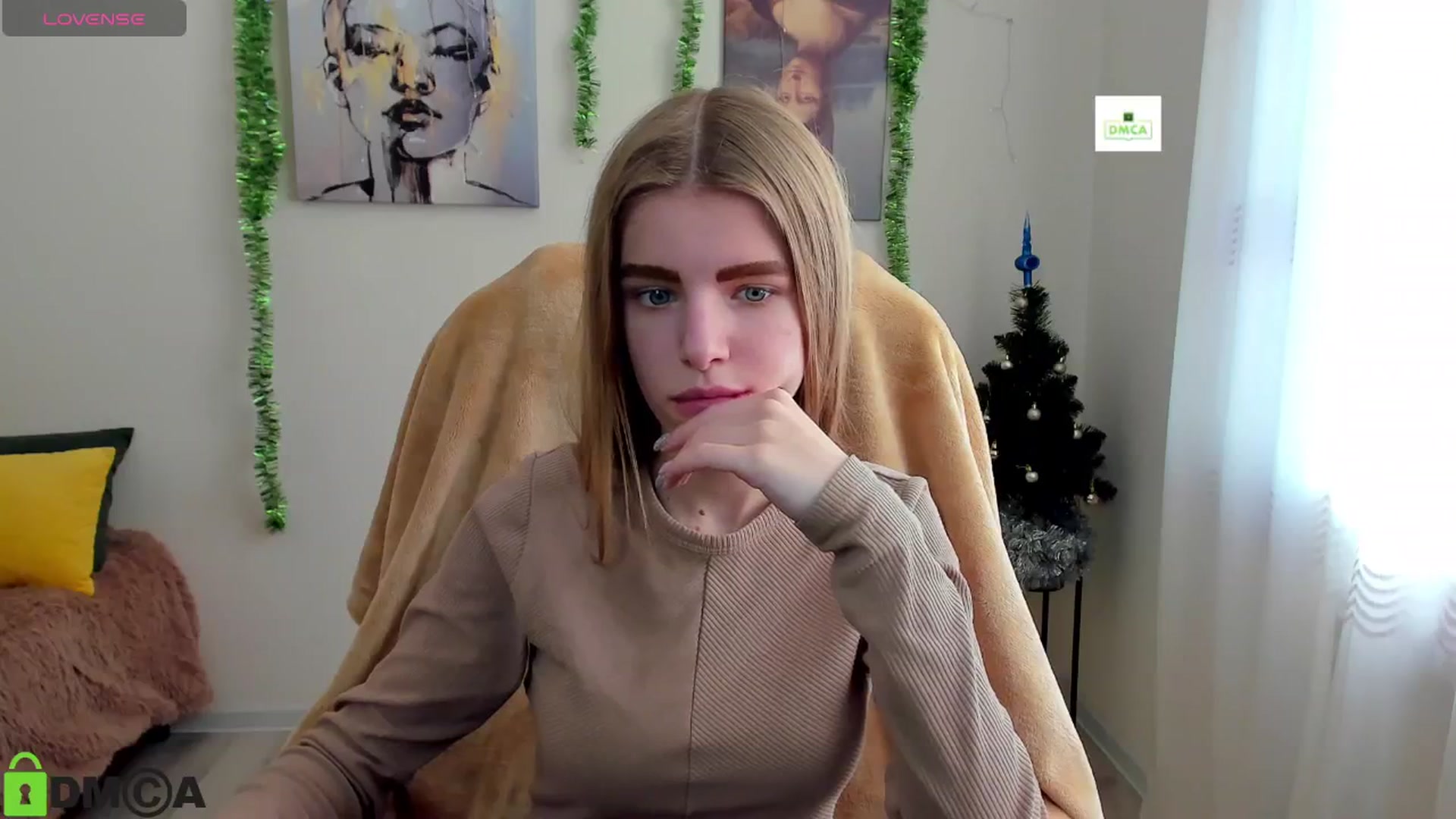 Gallery image thumbnail from Goldy_Emma's myfreecams stream on, 12/30/2024, 12:21 image 2 of 20