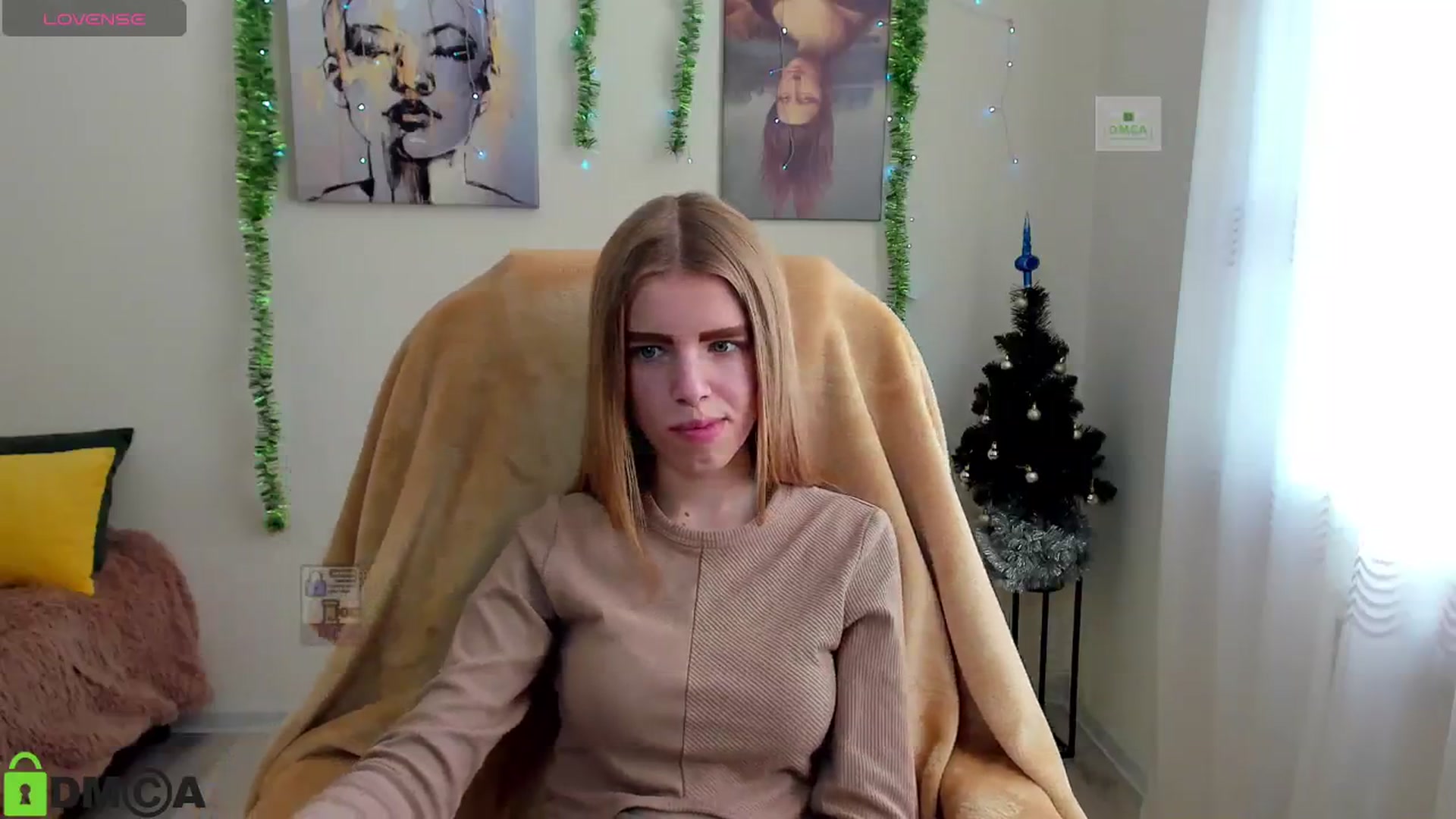 Gallery image thumbnail from Goldy_Emma's myfreecams stream on, 12/30/2024, 12:21 image 13 of 20