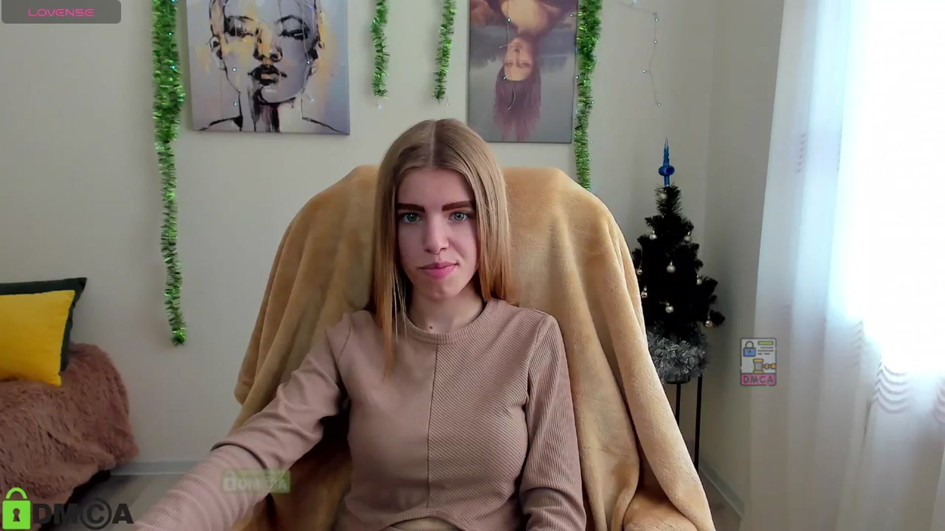 Gallery image thumbnail from Goldy_Emma's myfreecams stream on, 12/30/2024, 12:21 image 3 of 20