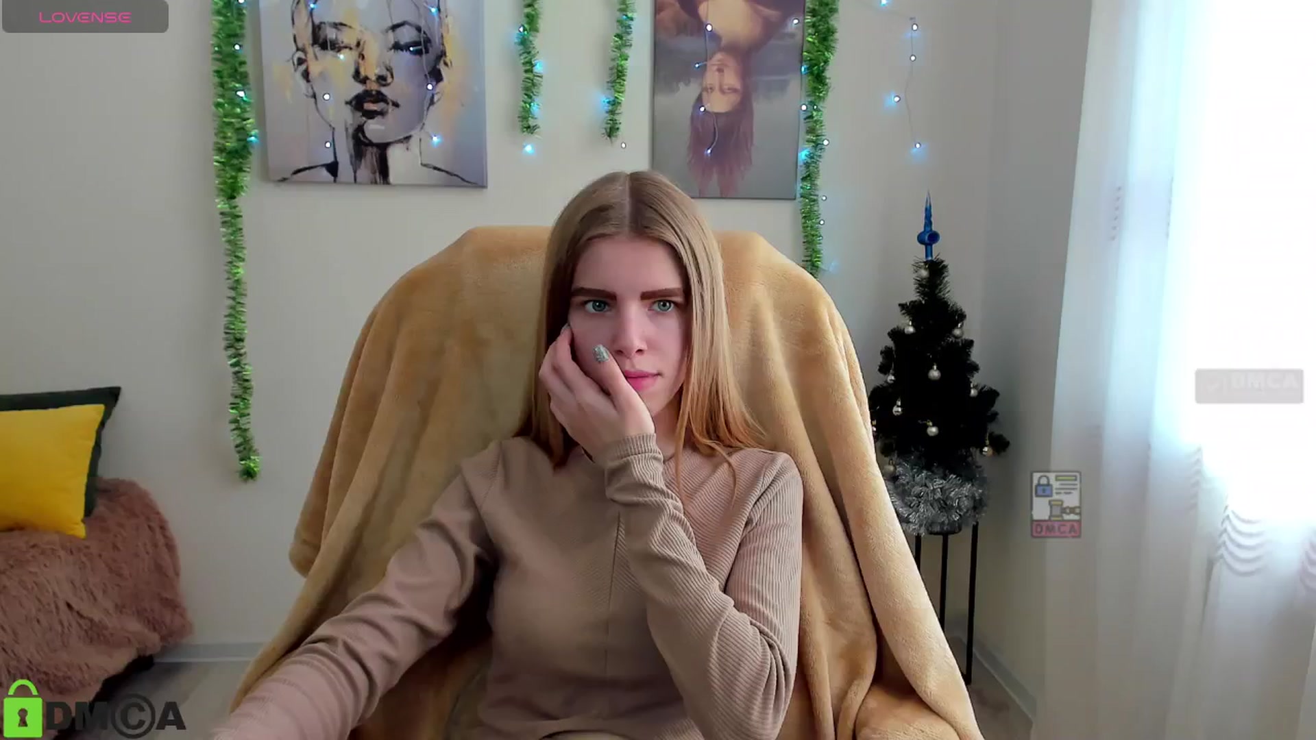 Gallery image thumbnail from Goldy_Emma's myfreecams stream on, 12/30/2024, 12:21 image 1 of 20