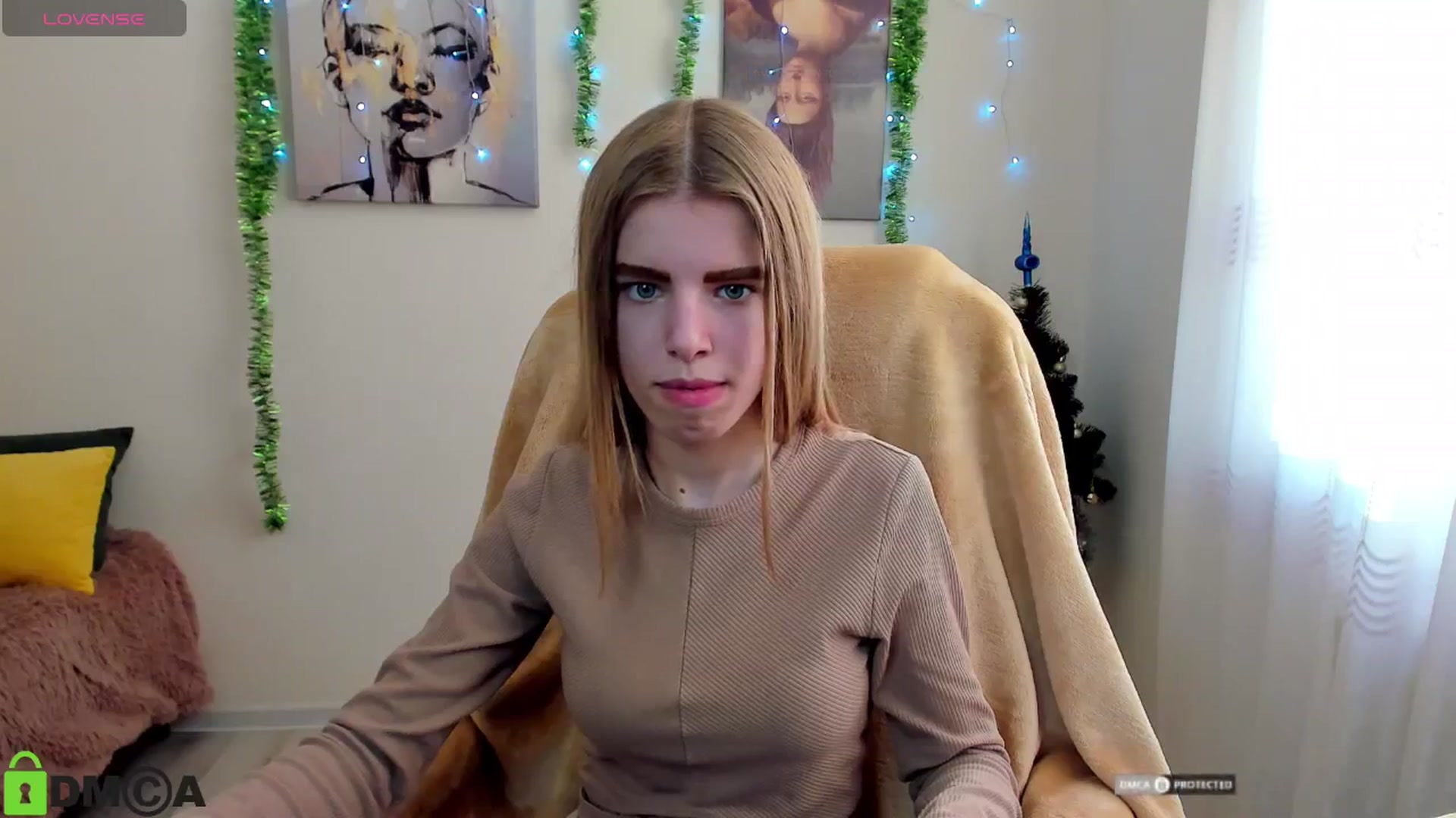 Gallery image thumbnail from Goldy_Emma's myfreecams stream on, 12/30/2024, 13:15 image 17 of 20