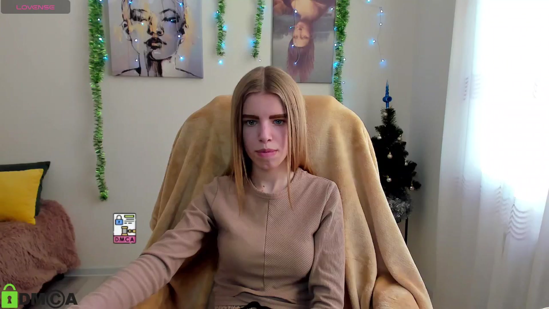 Gallery image thumbnail from Goldy_Emma's myfreecams stream on, 12/30/2024, 13:15 image 5 of 20