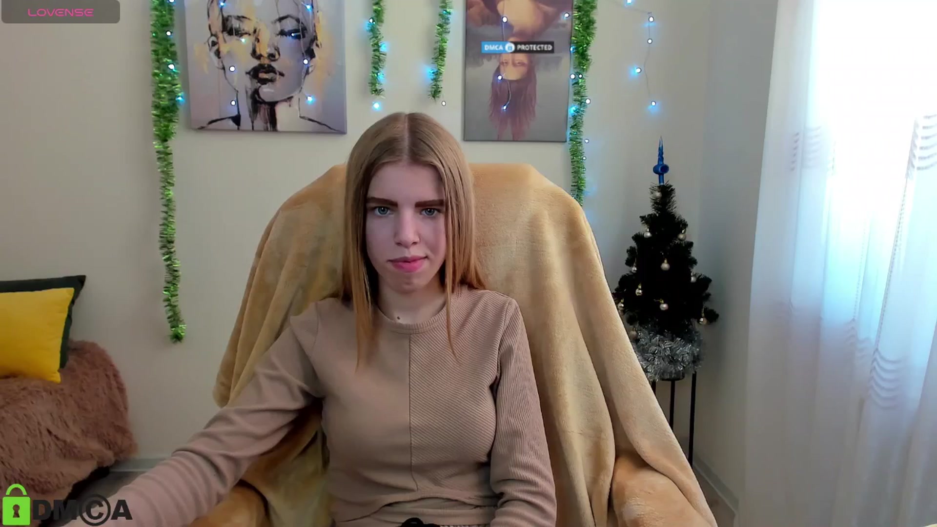 Gallery image thumbnail from Goldy_Emma's myfreecams stream on, 12/30/2024, 13:15 image 20 of 20