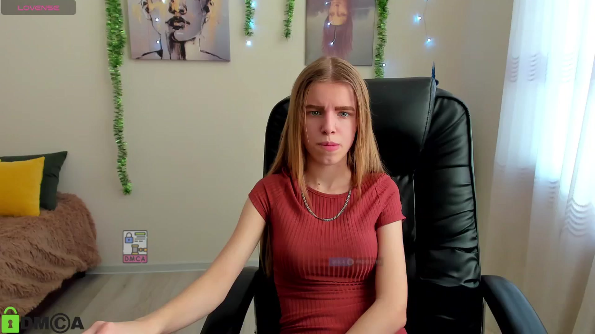 Gallery image thumbnail from Goldy_Emma's myfreecams stream on, 12/31/2024, 12:13 image 15 of 20