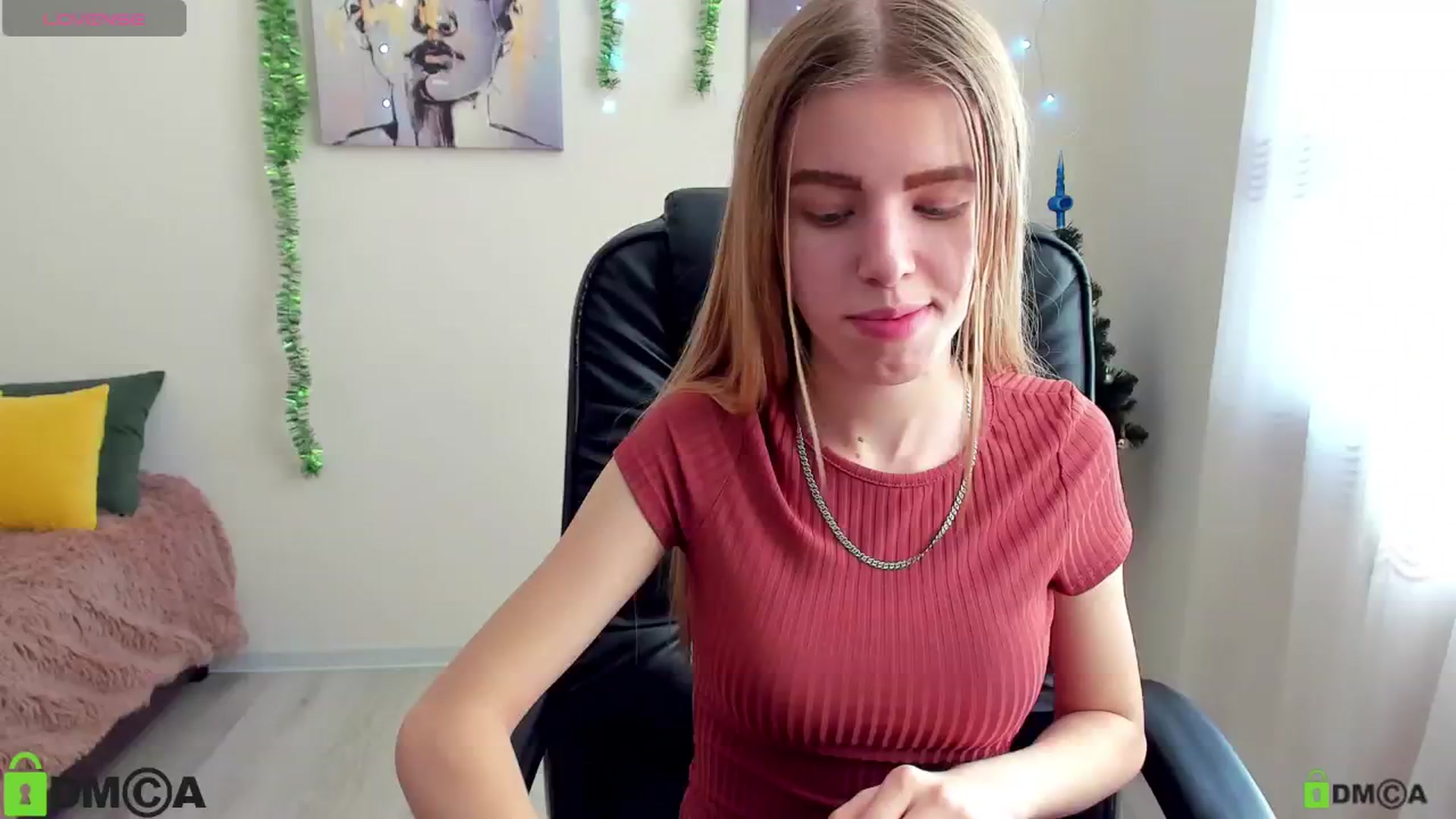 Gallery image thumbnail from Goldy_Emma's myfreecams stream on, 12/31/2024, 12:13 image 1 of 20