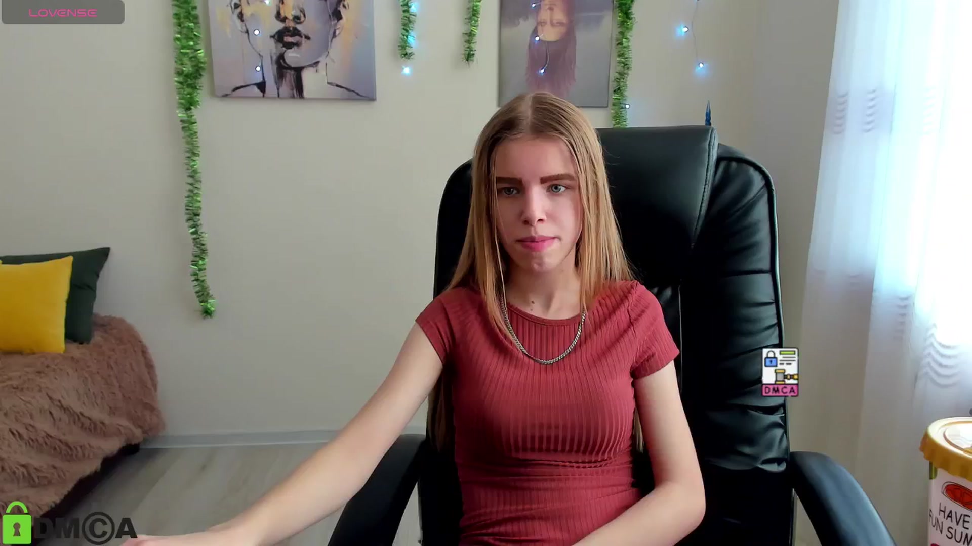 Gallery image thumbnail from Goldy_Emma's myfreecams stream on, 12/31/2024, 12:13 image 16 of 20