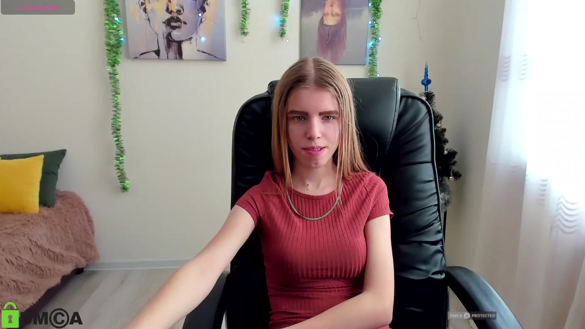 Gallery image thumbnail from Goldy_Emma's myfreecams stream on, 12/31/2024, 13:04 image 12 of 20