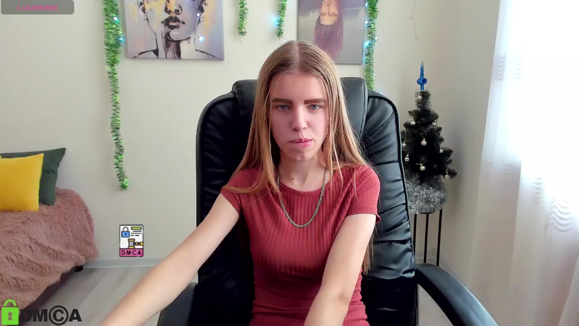 Gallery image thumbnail from Goldy_Emma's myfreecams stream on, 12/31/2024, 13:04 image 2 of 20