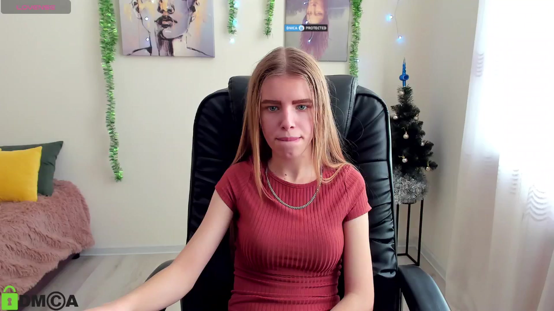 Gallery image thumbnail from Goldy_Emma's myfreecams stream on, 12/31/2024, 13:04 image 16 of 20