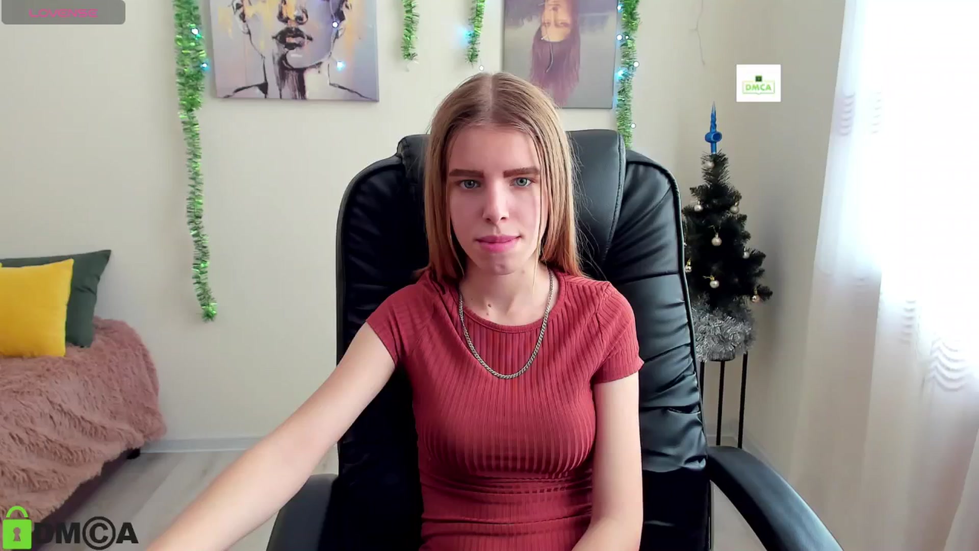 Gallery image thumbnail from Goldy_Emma's myfreecams stream on, 12/31/2024, 13:04 image 6 of 20