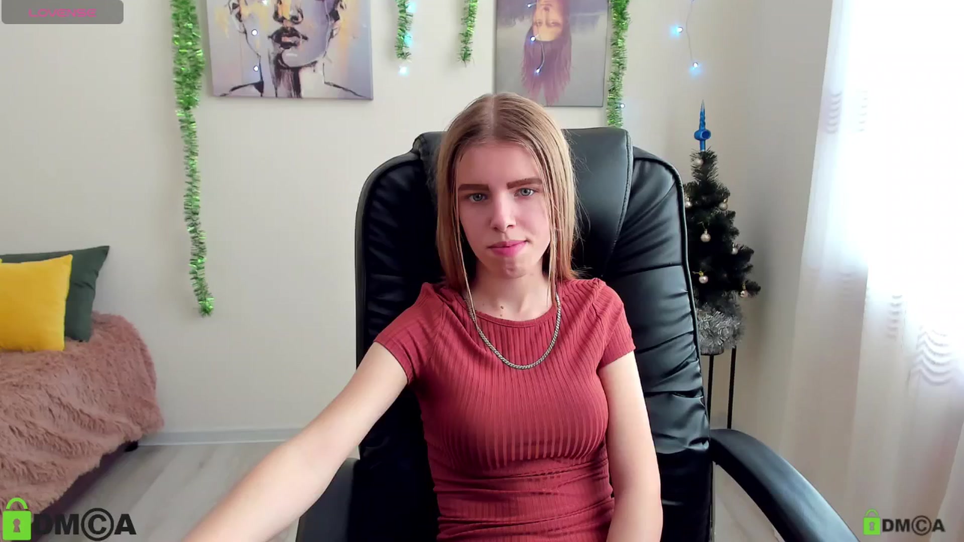 Gallery image thumbnail from Goldy_Emma's myfreecams stream on, 12/31/2024, 13:04 image 9 of 20