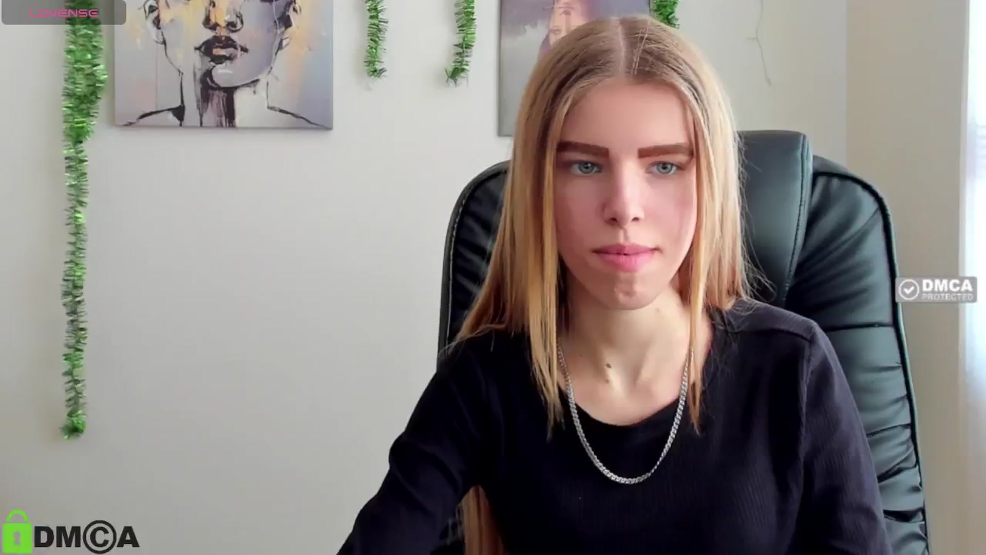 Gallery image thumbnail from Goldy_Emma's myfreecams stream on, 01/01/2025, 10:20 image 1 of 20