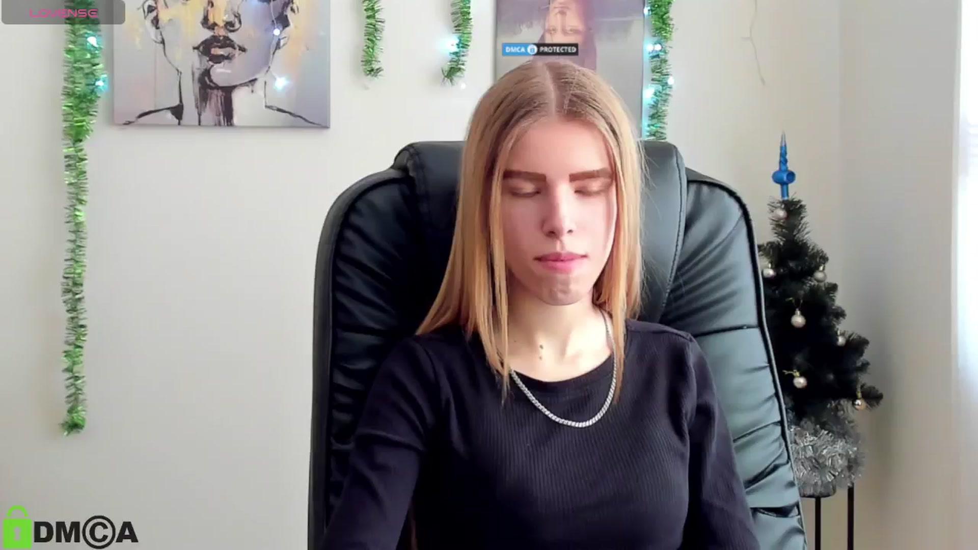 Gallery image thumbnail from Goldy_Emma's myfreecams stream on, 01/01/2025, 10:20 image 14 of 20