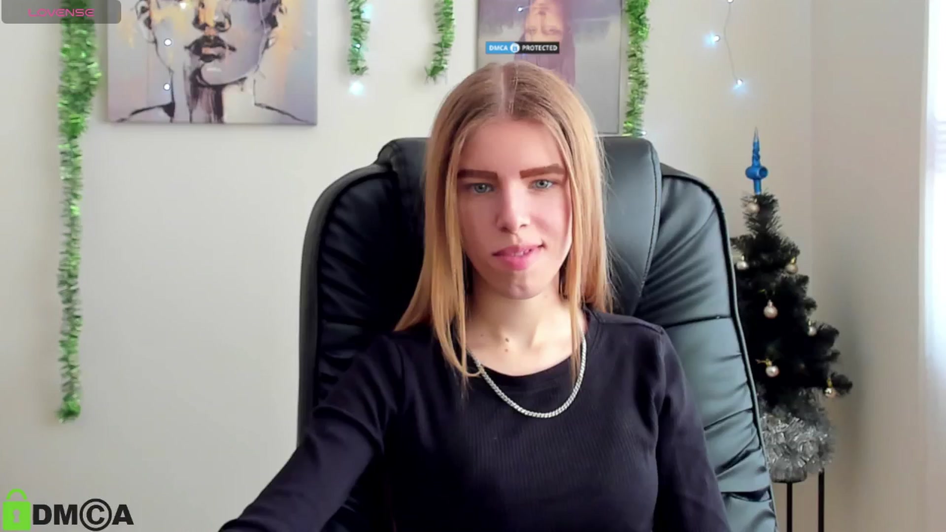 Gallery image thumbnail from Goldy_Emma's myfreecams stream on, 01/01/2025, 10:20 image 15 of 20