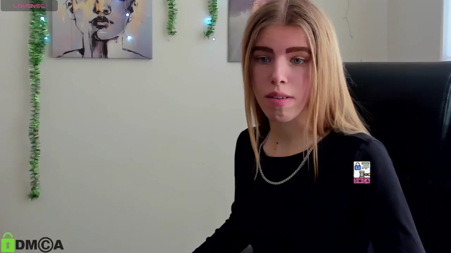Gallery image thumbnail from Goldy_Emma's myfreecams stream on, 01/01/2025, 10:20 image 18 of 20