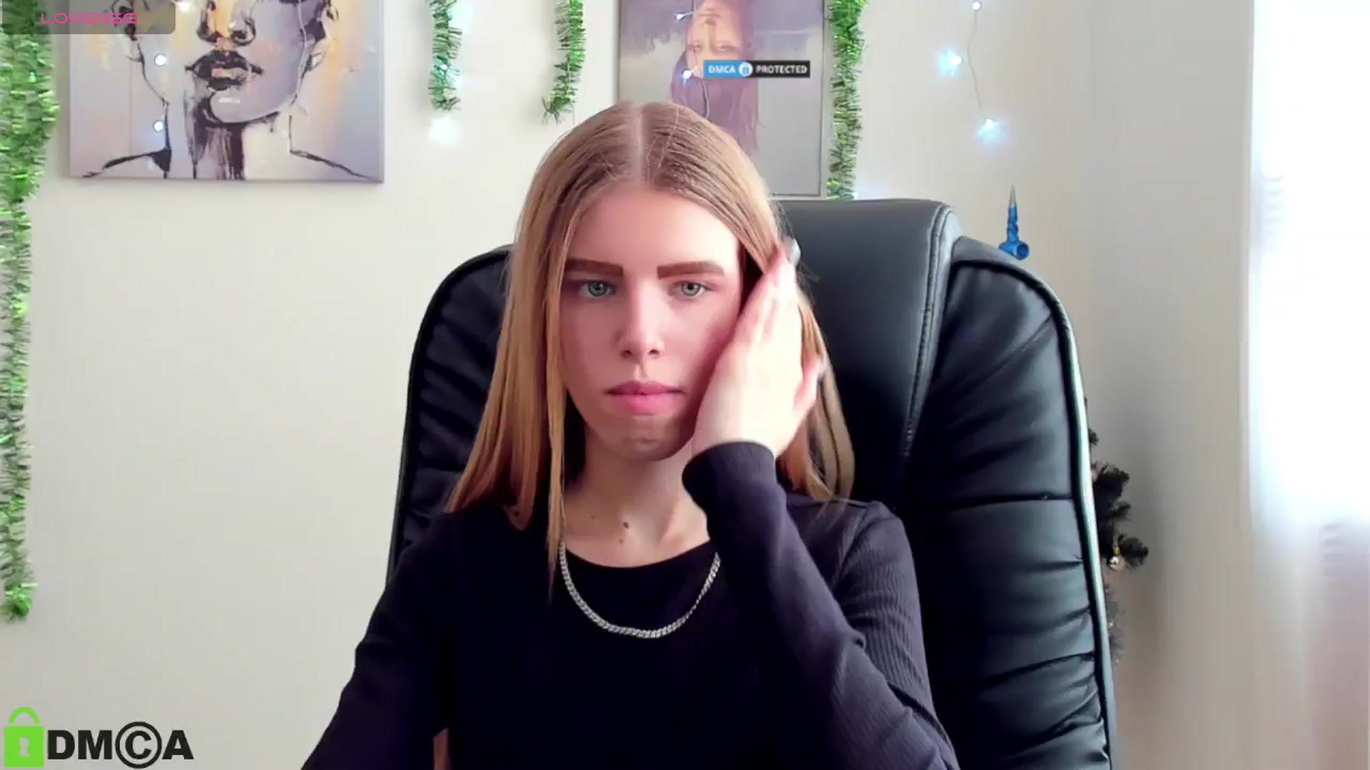 Gallery image thumbnail from Goldy_Emma's myfreecams stream on, 01/01/2025, 12:06 image 11 of 20